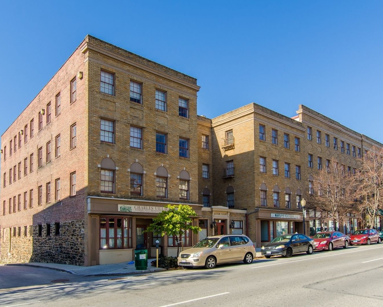 Astor Court