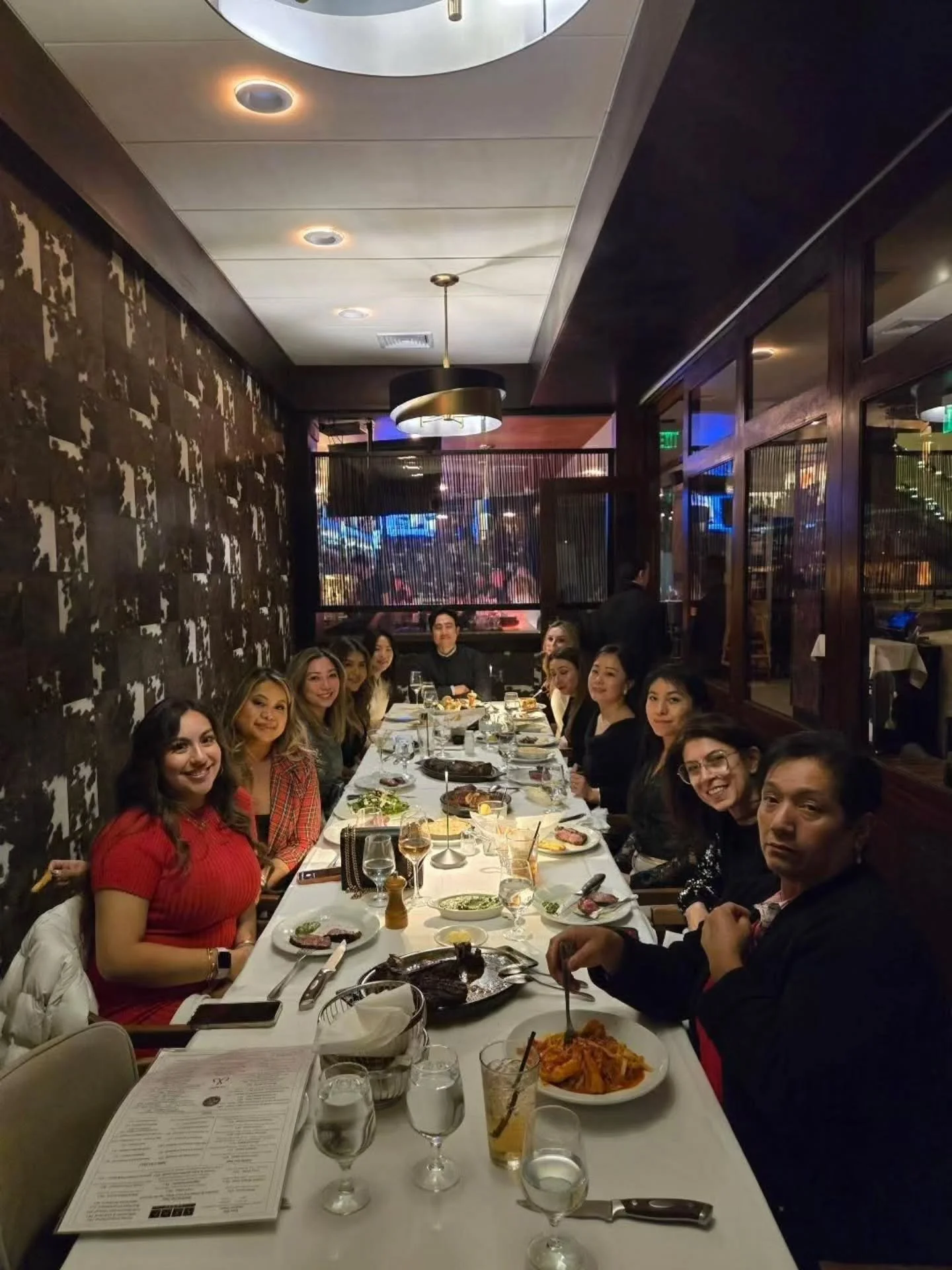 Work hard, shine brighter.
Celebrating the holidays with the best team 🎄✨
.
.
.
.
.
#bergencountyhairsalon #bergencountyhair
#bergencountysalorn #njsalon #nhairstylist