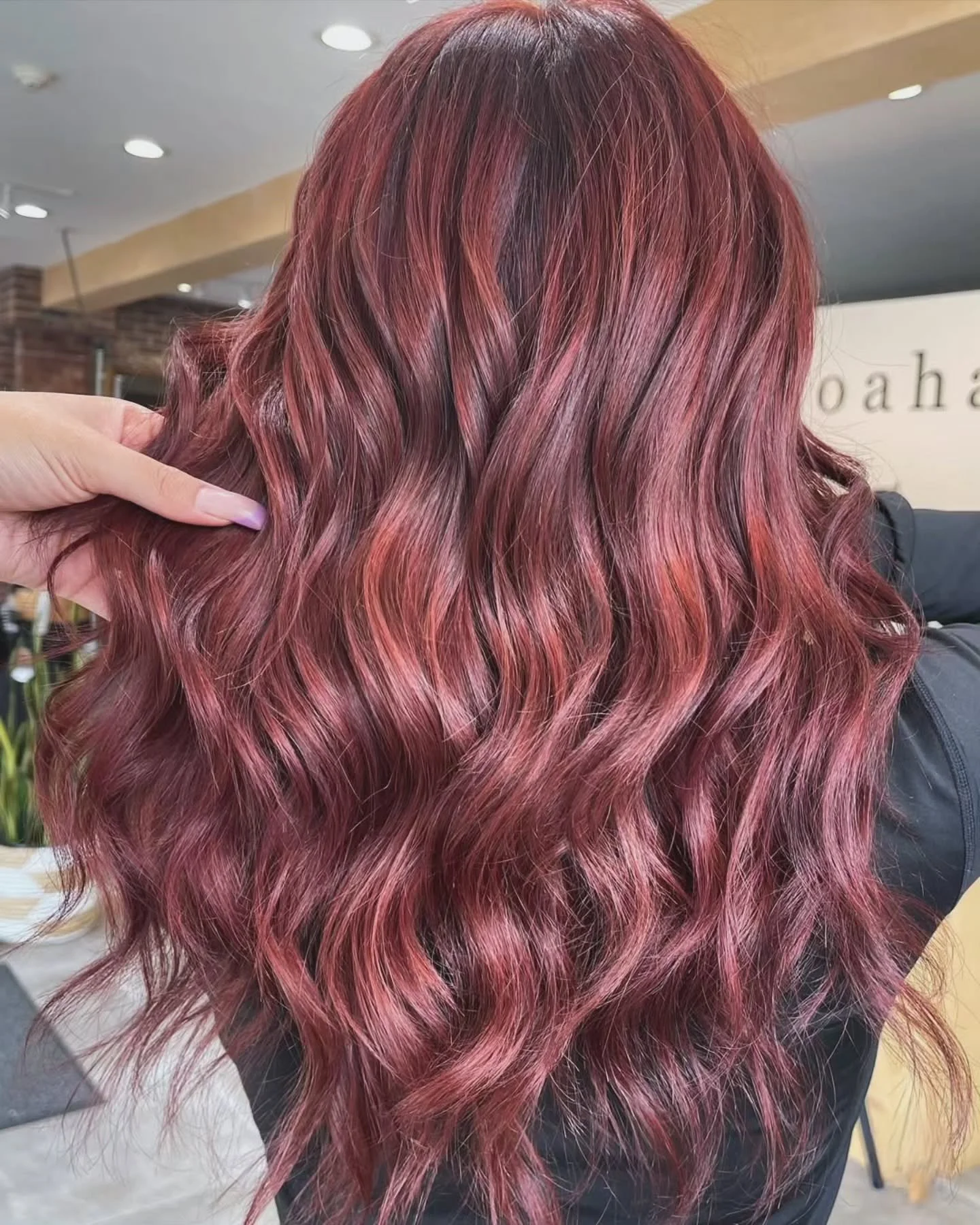 You walk out ready.💇&zwj;♀️✨️
.
.
.
.
.
#bergencountyhairsalon #bergencountyhair
#bergencountysalorn #njsalon #nhairstylist