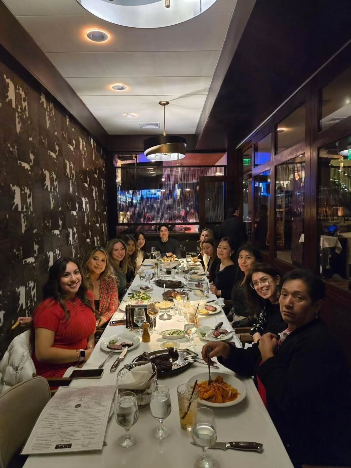 Work hard, shine brighter.
Celebrating the holidays with the best team 🎄✨
.
.
.
.
.
#bergencountyhairsalon #bergencountyhair
#bergencountysalorn #njsalon #nhairstylist