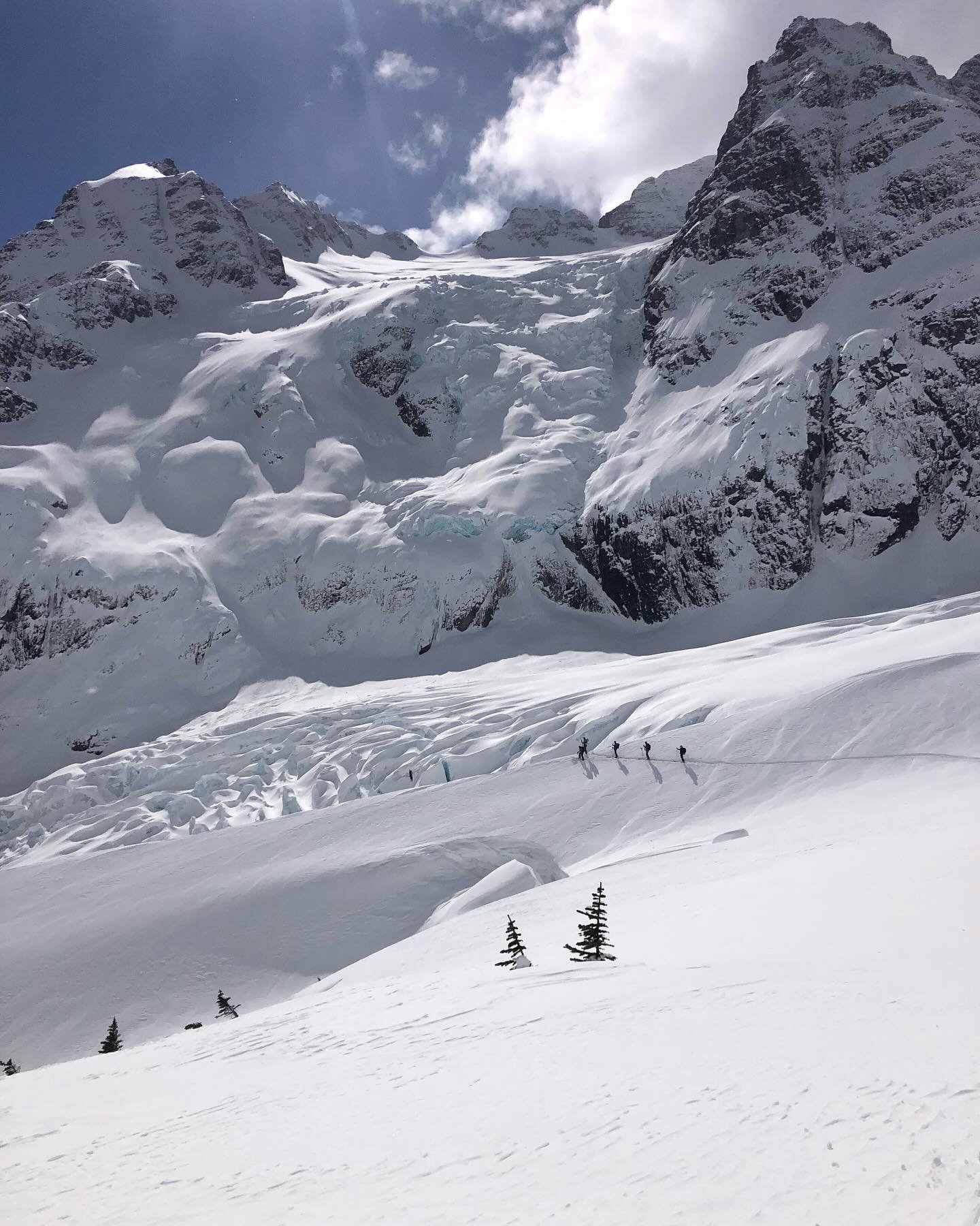 Burnie Glacier Chalet: The Place

The Howson Range is steep, dramatic, tumultuous and inspiring sub-range located in the Northern BC coast ranges. Far from the beaten path, its history is made of stories of First Nations, pioneers, explorers and pres