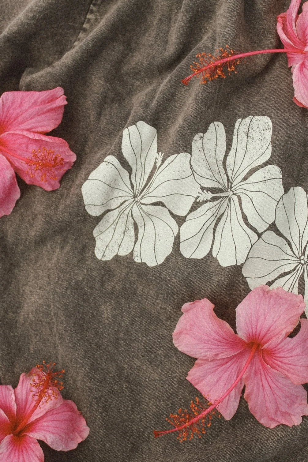 kris hawaii vintage hibiscus tee