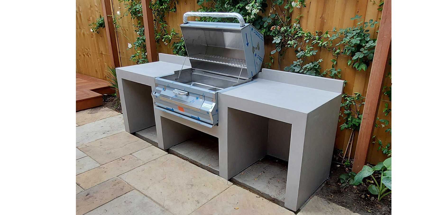 NEDEVDESIGN-concrete-outdoor-kitchen-design-01.jpg