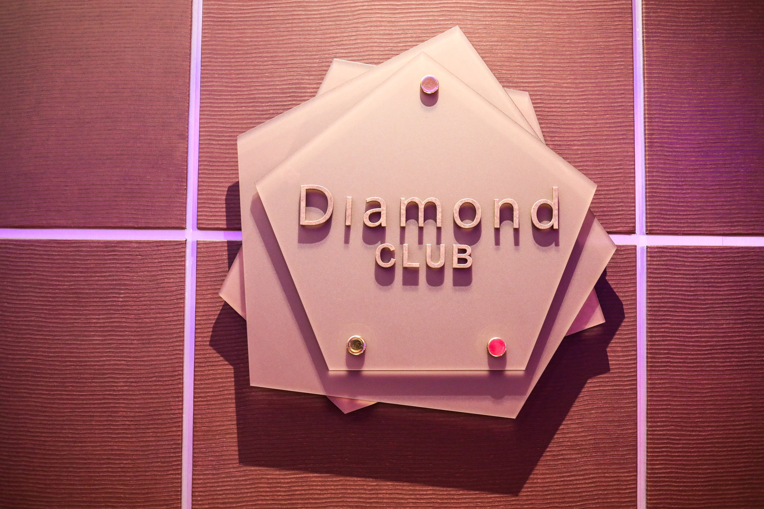 diamondclub.jpg