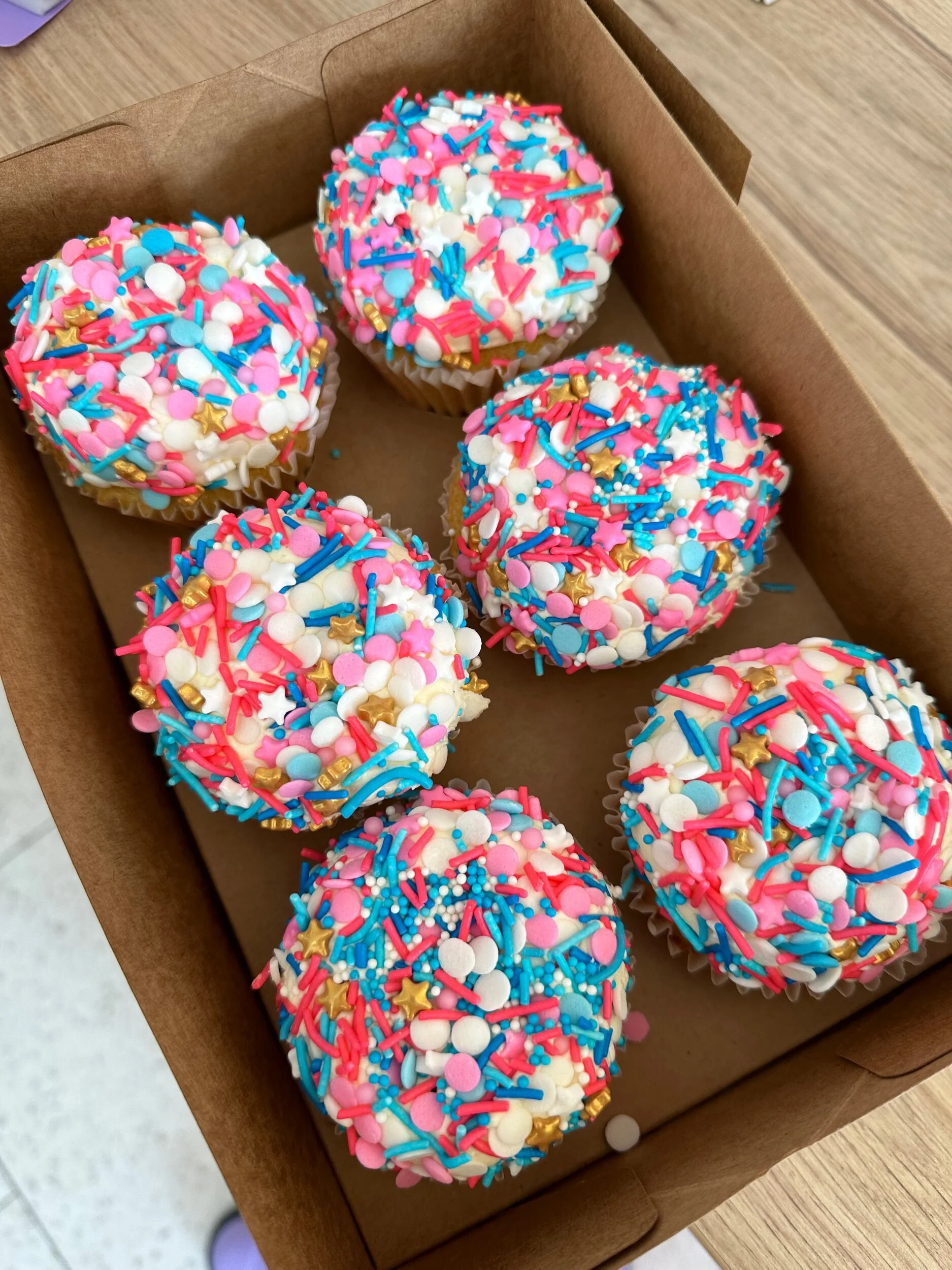 03800438-2DBF-4B49-A75E-34F105E9DC35