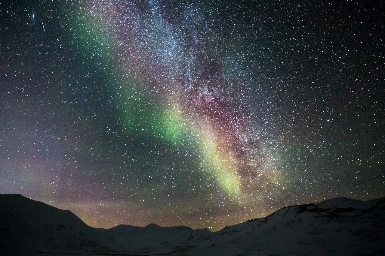 northern-lights-geda80f9dc_1280.jpeg