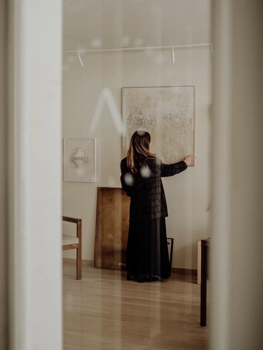 O P E N &bull;  The Grand Opening of Avenue Design Studio &amp; A . Gallery has come and gone, and I&rsquo;m still holding onto the warmth of it all.
⠀⠀⠀⠀⠀⠀⠀⠀⠀
To everyone who joined us, thank you, truly. Your presence made the weekend everything I h