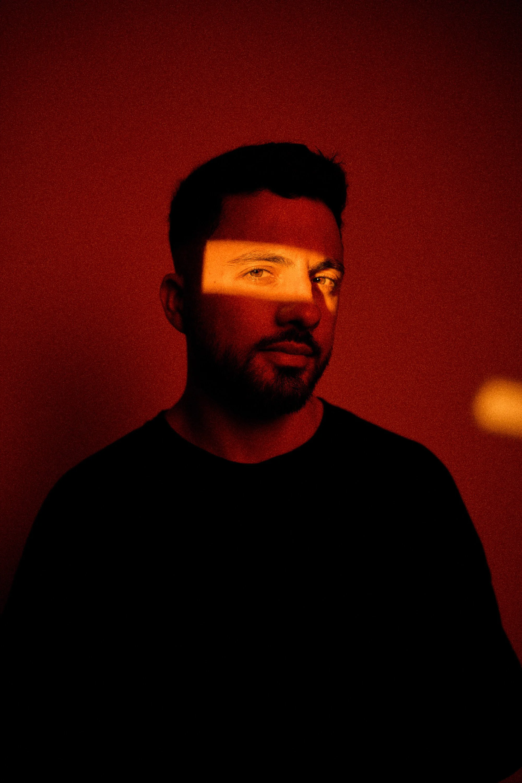 klarius-dj-red-light-portrait-malta.jpg