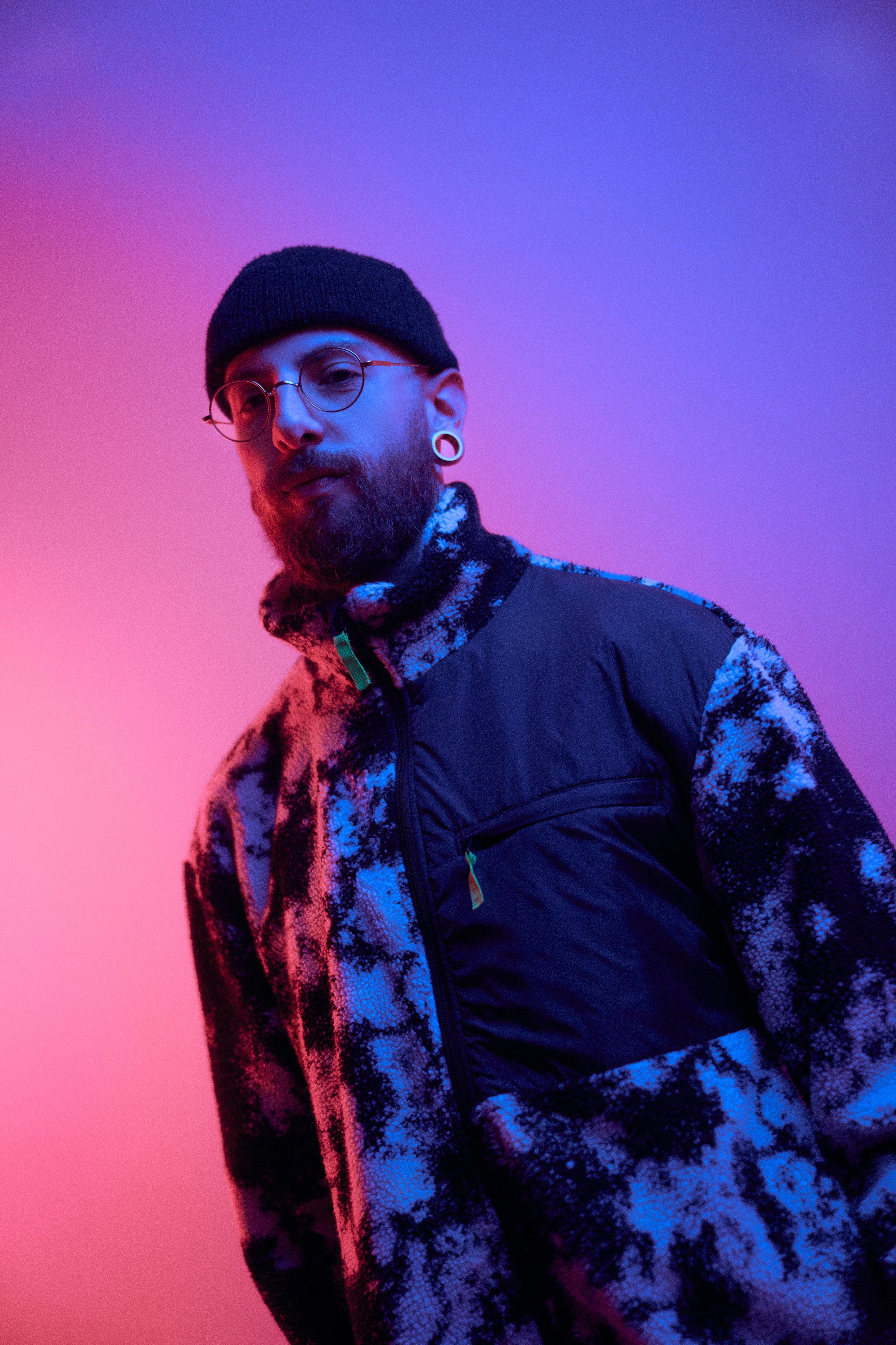 limon-dj-press-portrait-in-neon-light-malta.jpg