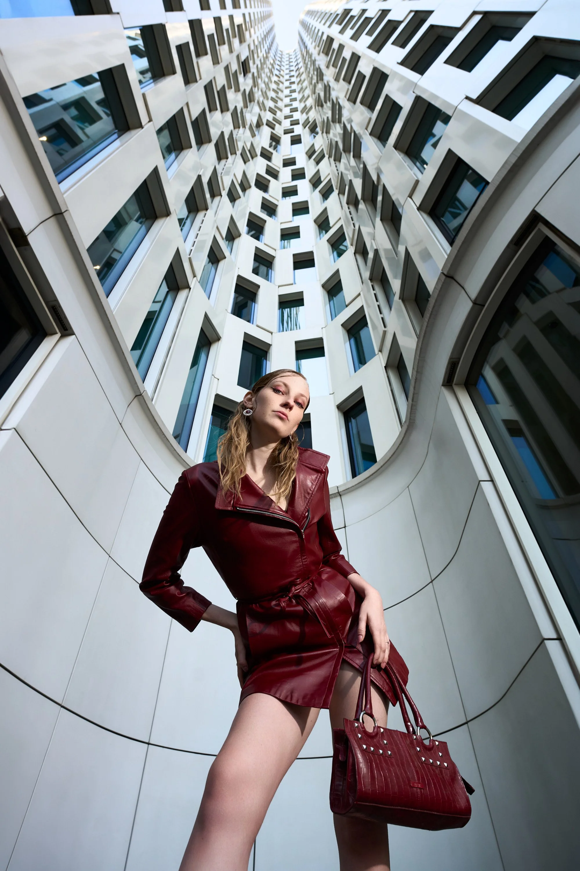 annaliza-valter-red-leather-editorial-berlin.jpg