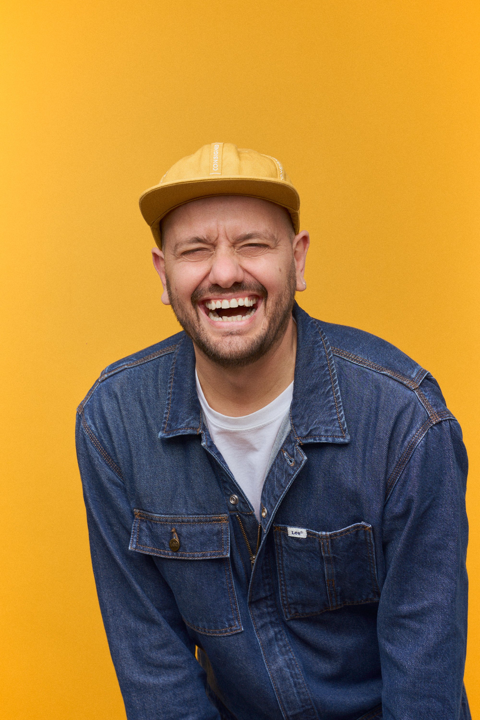 frank-z-yellow-backdrop-headshot-malta.jpg