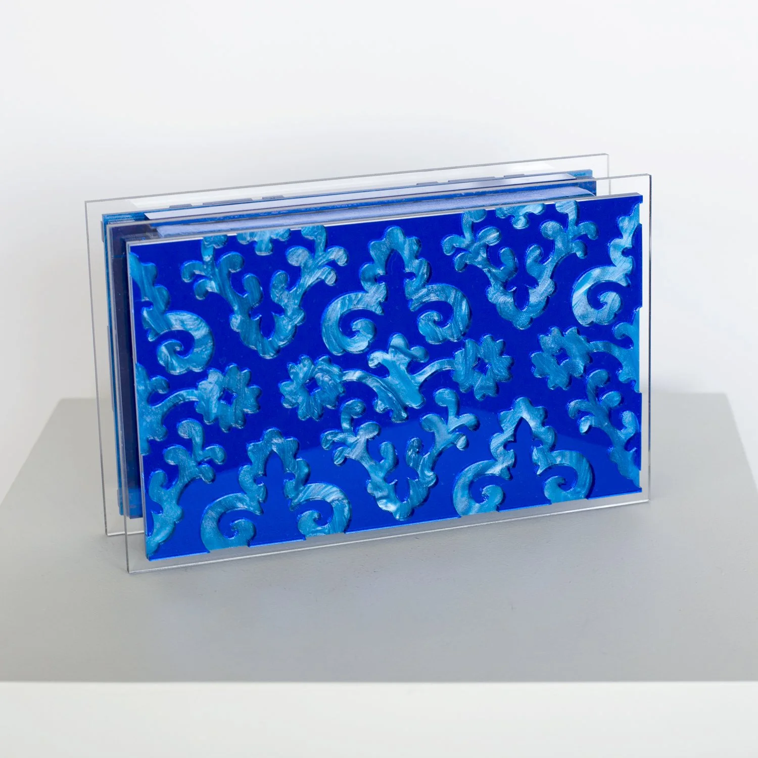 damask_back-right_square.jpg