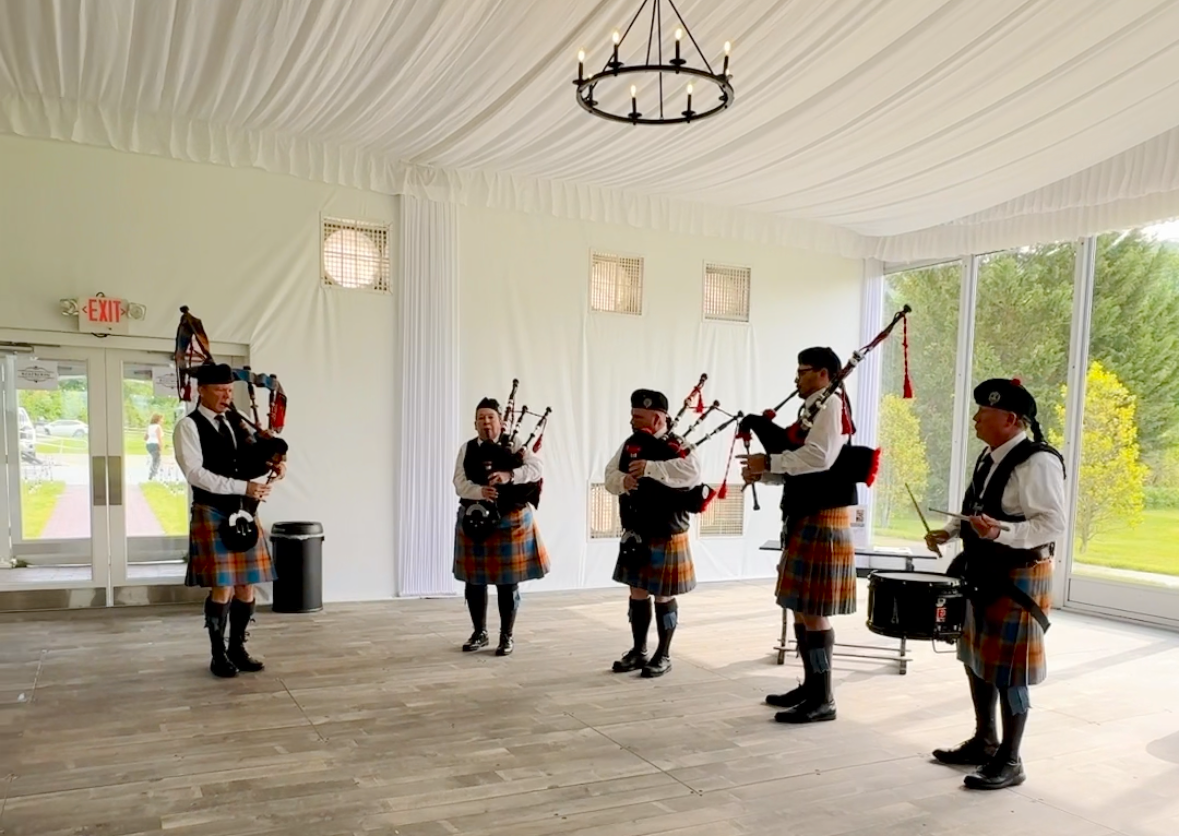  The Hudson Highlands Pipe Band knows how to make an entrance! 