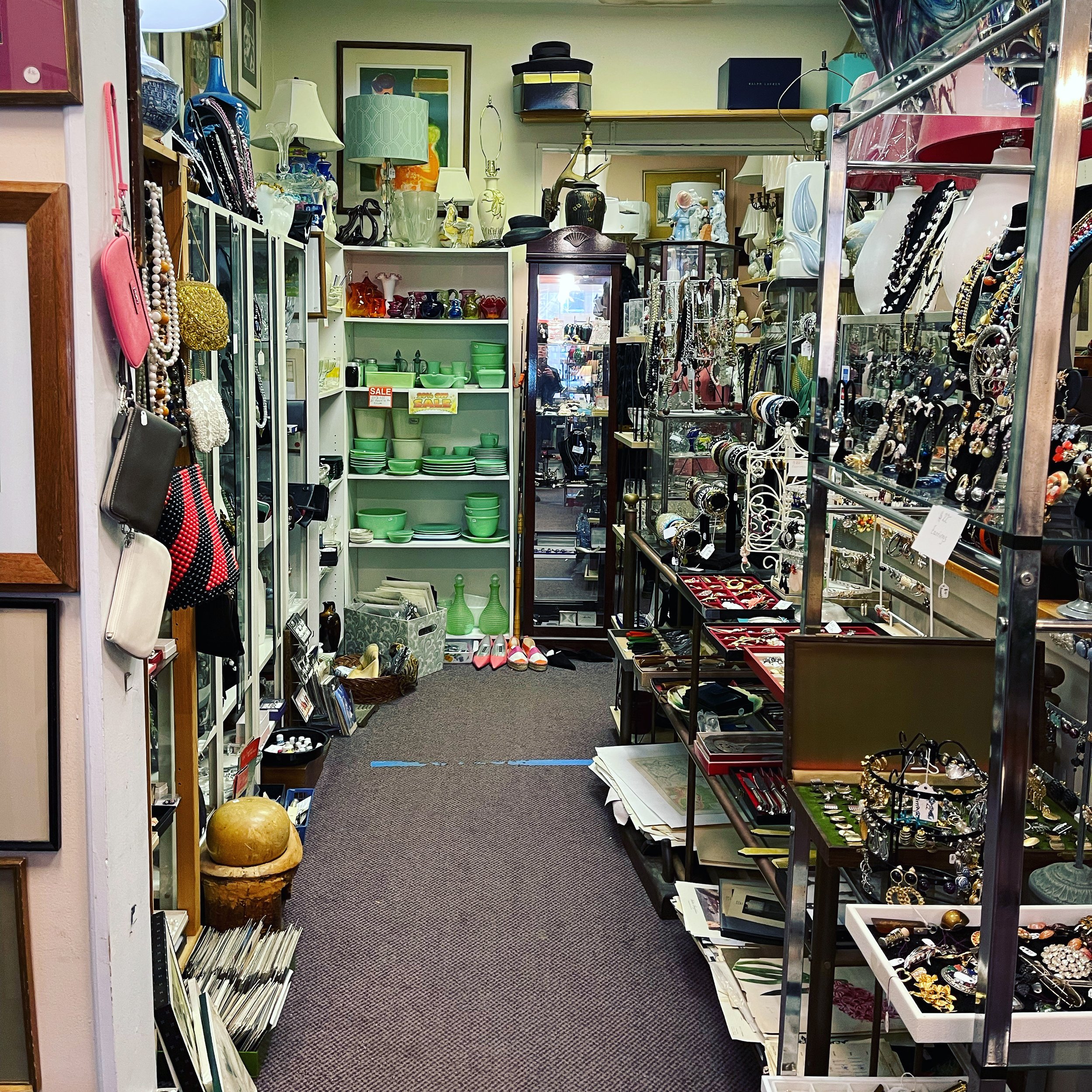 How Do Pawn Shops Determine Value? - An Insider's Guide