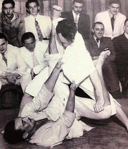 Carlos Gracie (sopra) e Hélio Gracie.