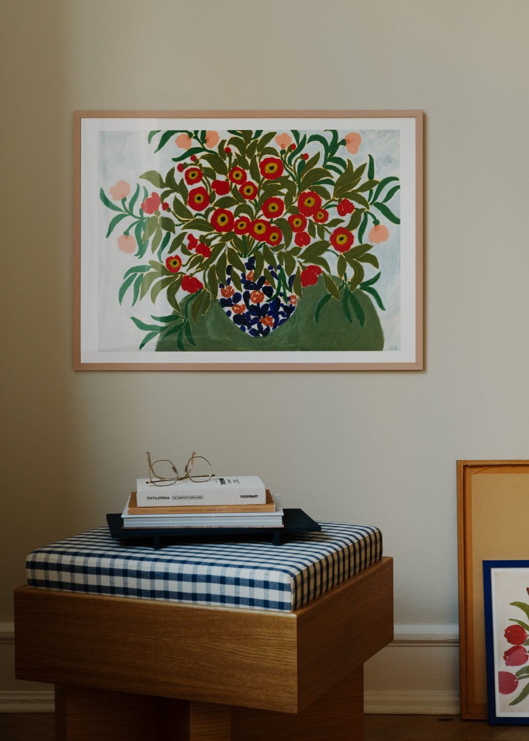 Anine_Cecilie_Iversen_Table_Flowers_Lifestyle_Low_Res.jpeg