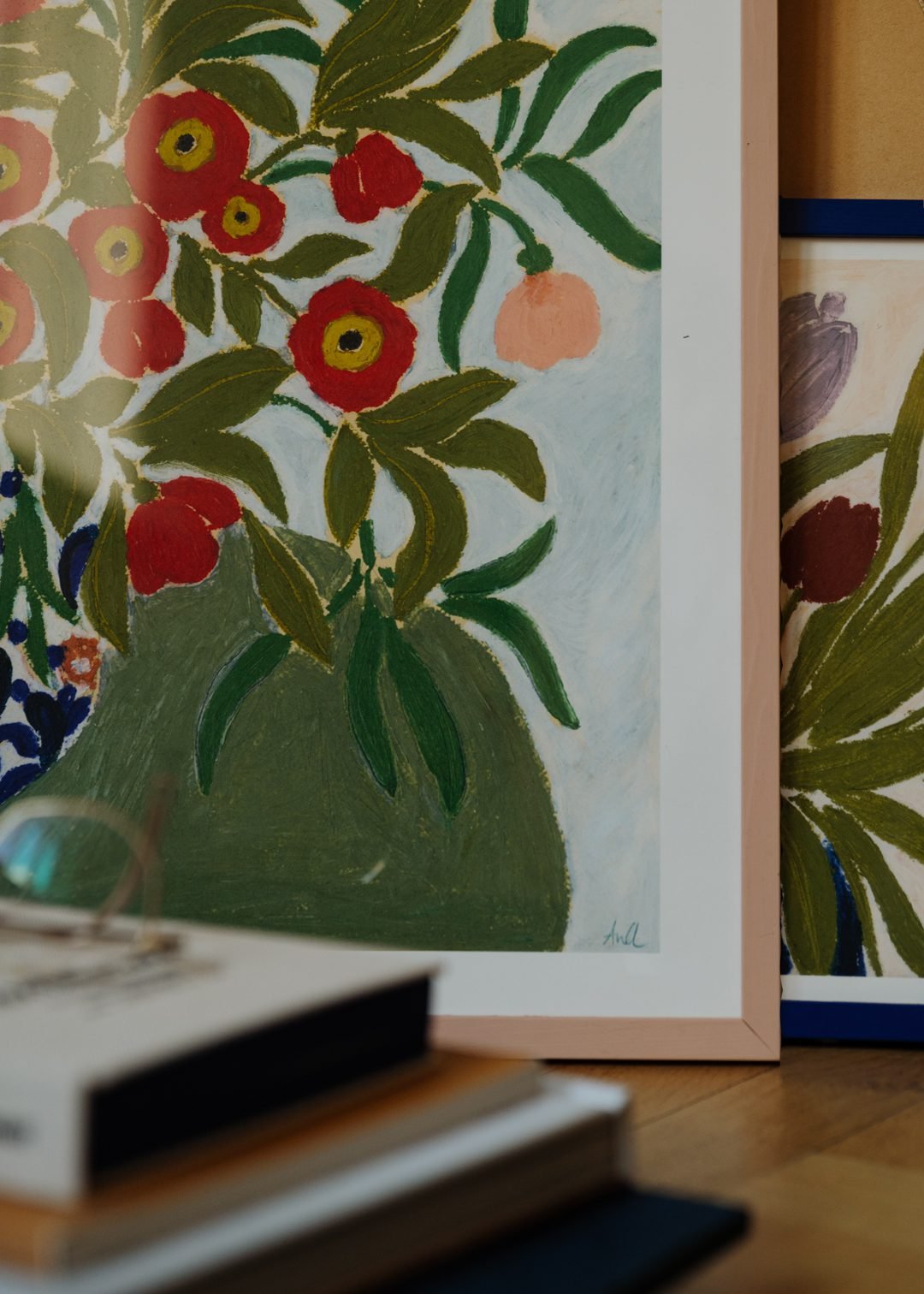 Anine_Cecilie_Iversen_Table_Flowers_Closeup_Low_Res.jpeg