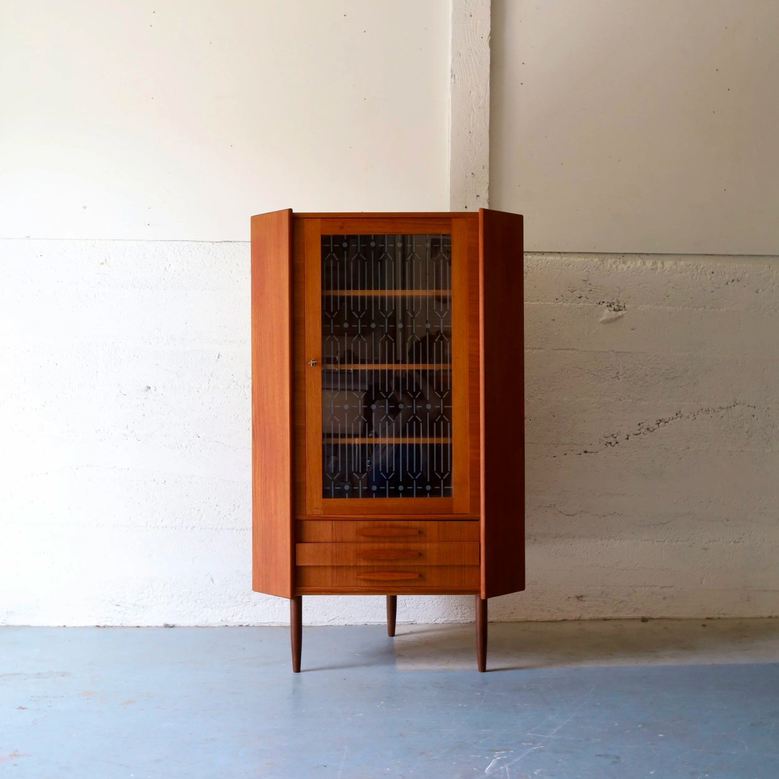 C37145 - Danish Corner Cabinet by P. Rimmes - Now in the shop