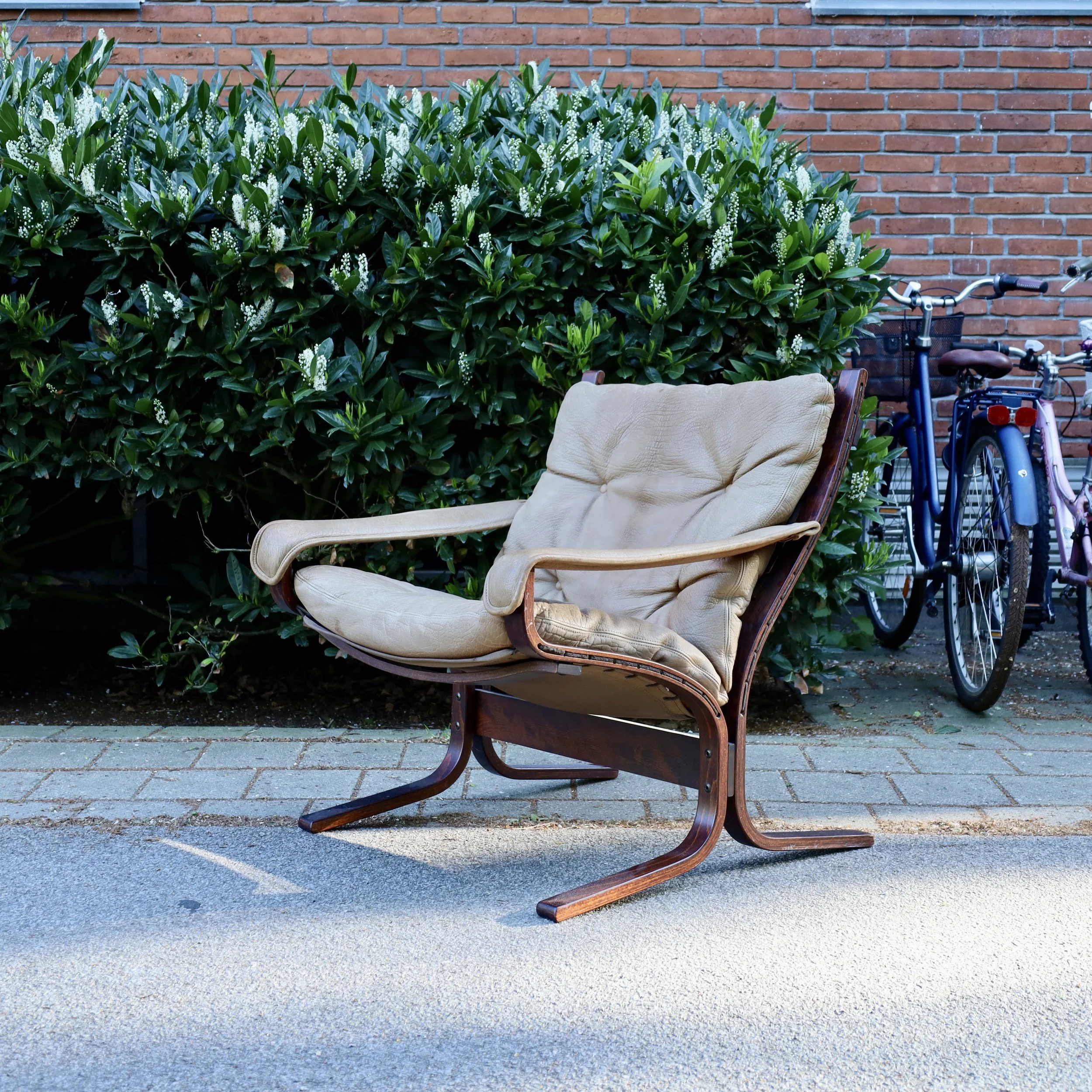 D31887 - $720 - In the workshop!