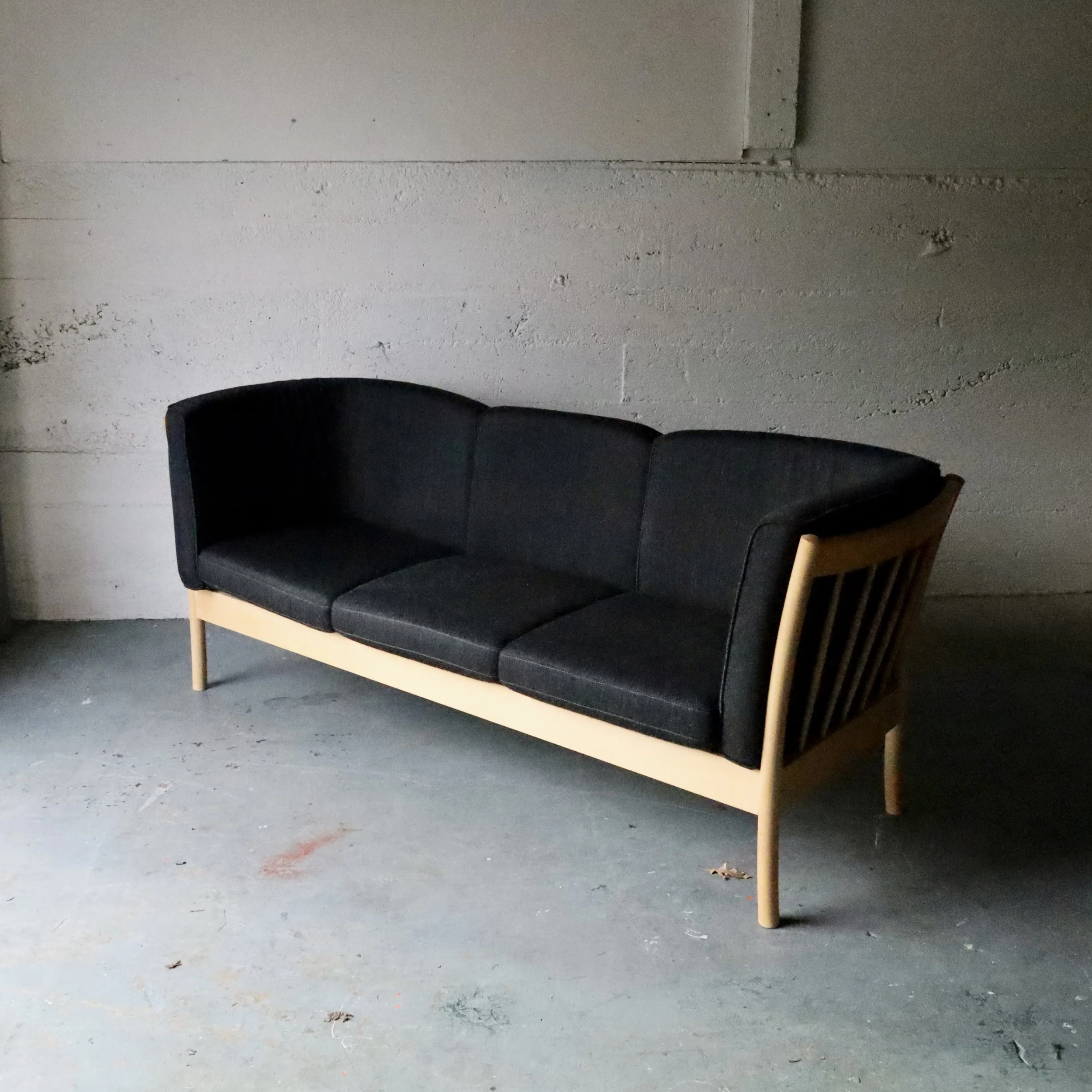 D33555 - 80"L x 29"D x 32"H - $2,550 - In the shop!