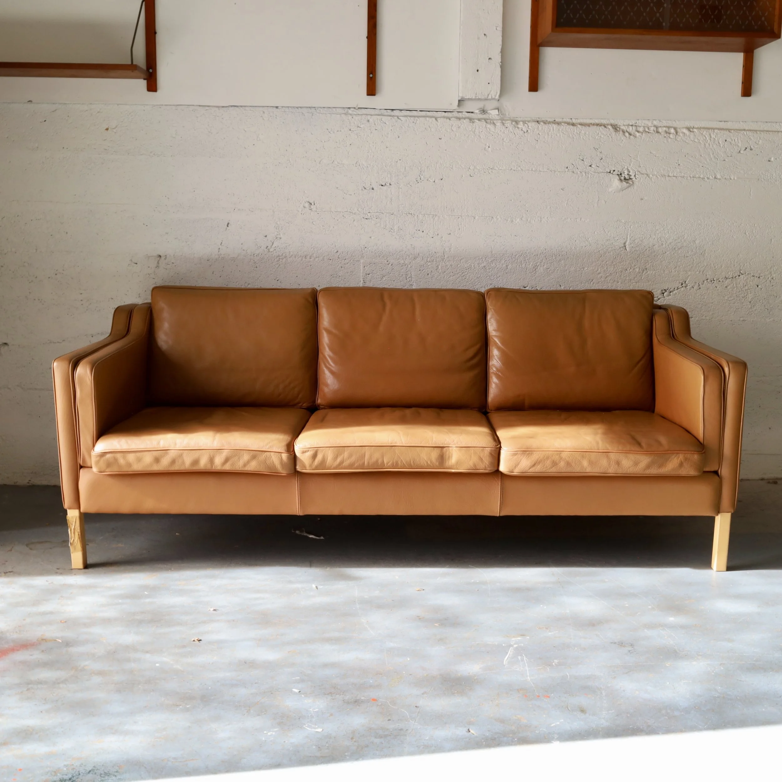 D32887 - $2250 - Coming up!