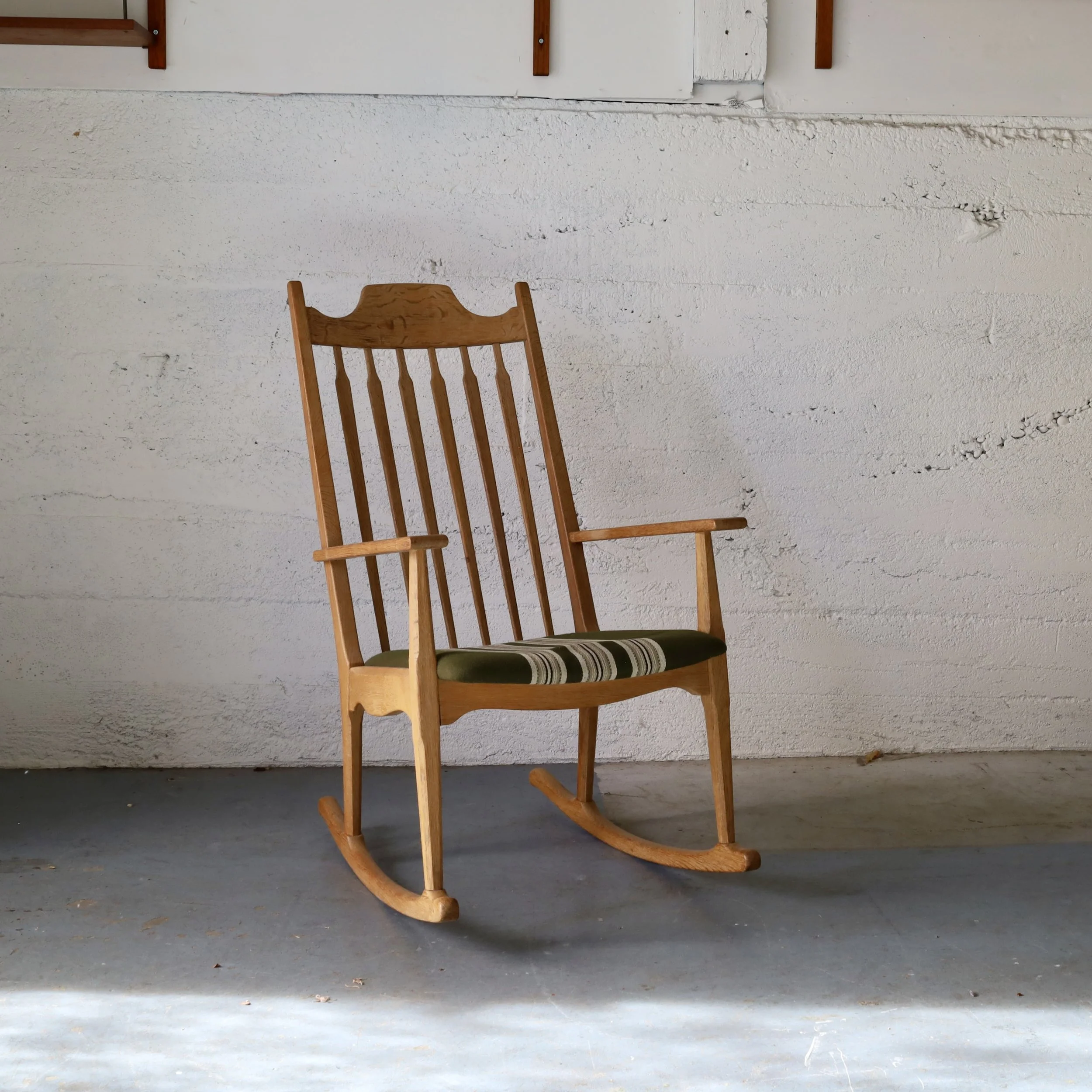 D33701 - $1,120 - Coming up!