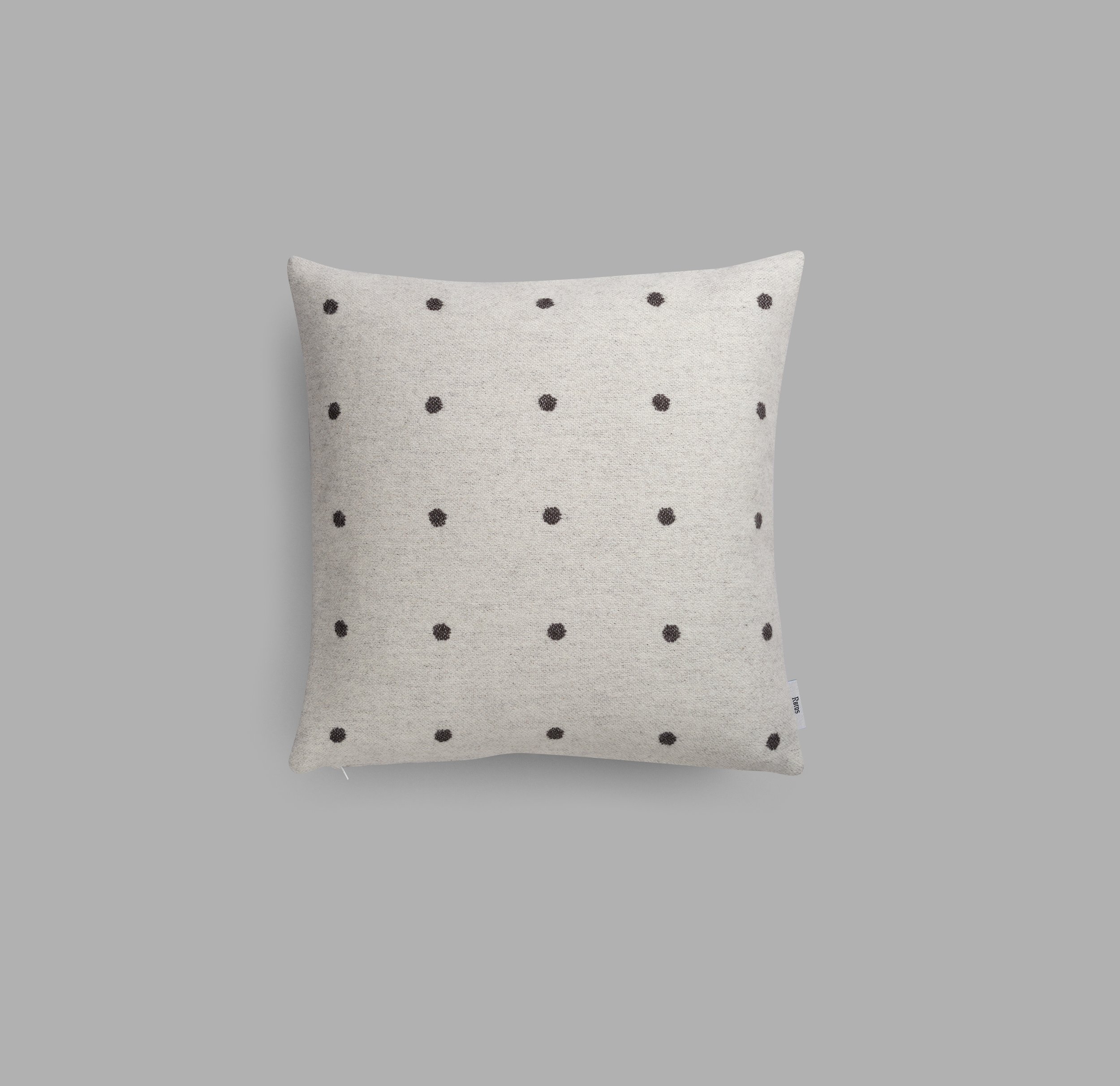 Røros Pastille Pillow - B&W