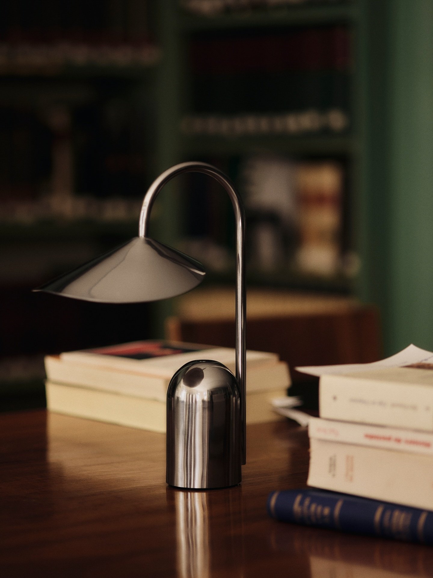 FermLiving_AW25_ArumPortableLamp_StainlessSteel_1104272108.jpeg