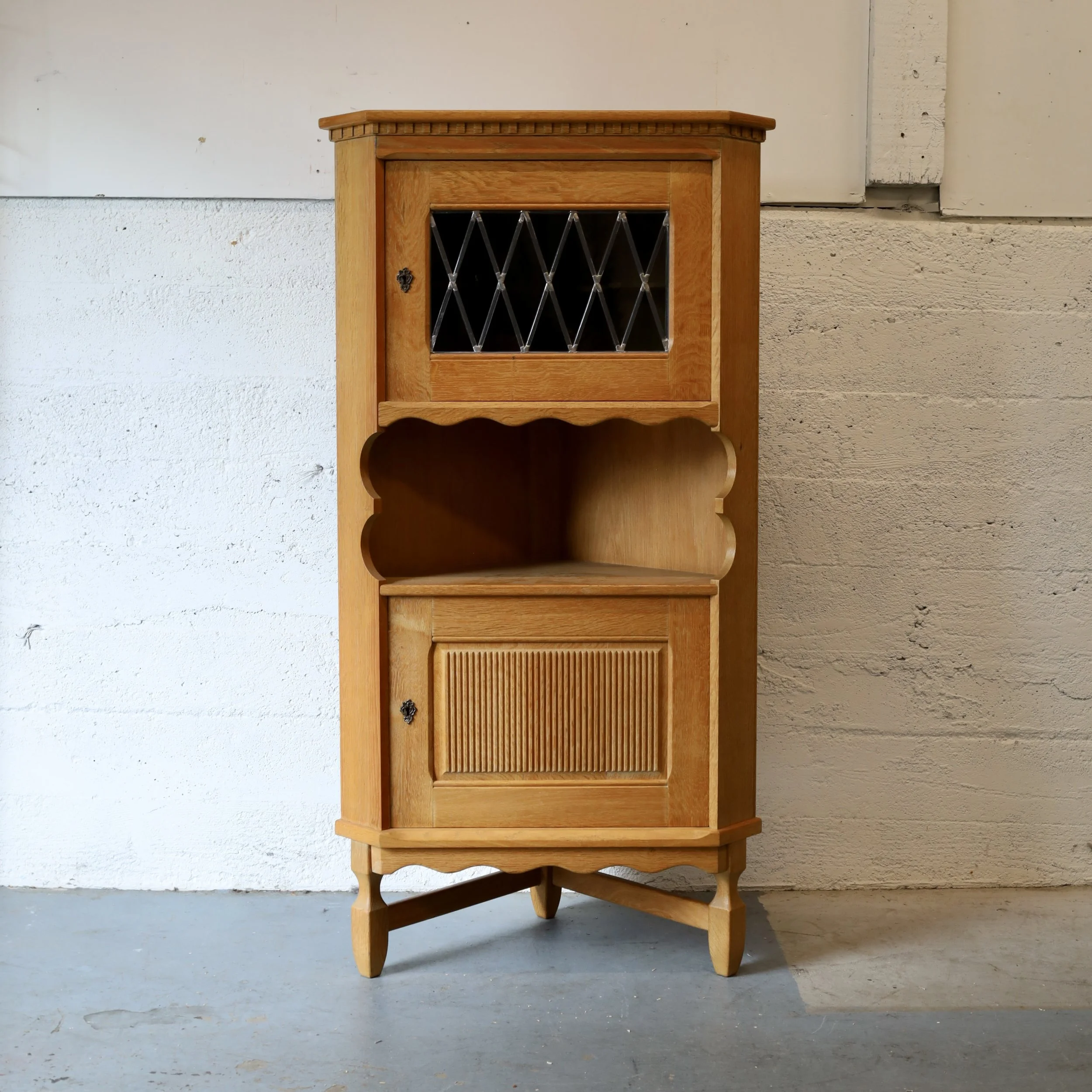 C36711 - 1970s Danish Oak Corner Cabinet - In the shop
