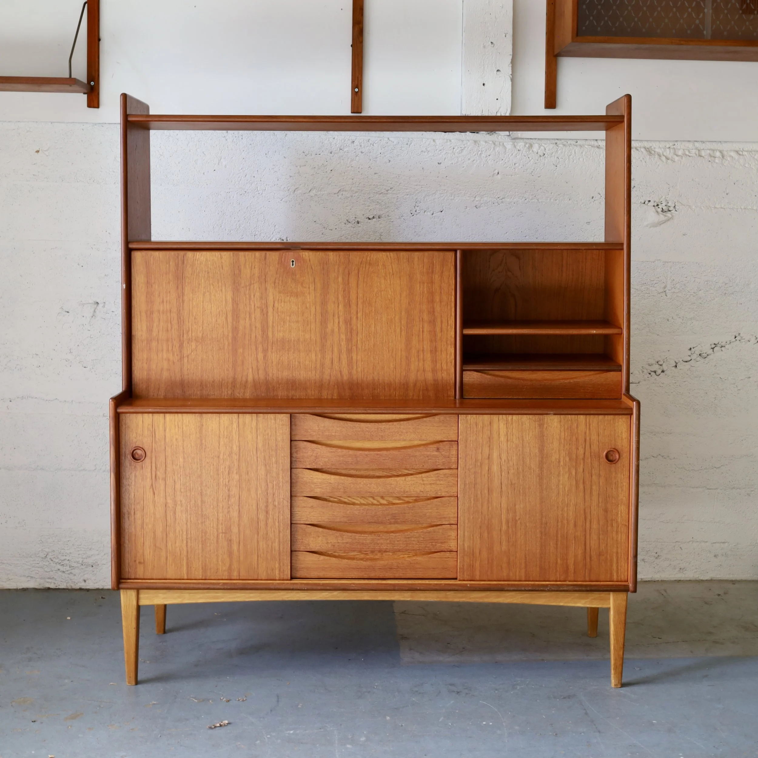 C33937 - $2250 - 50" x 17"D x 58" H - Coming up!