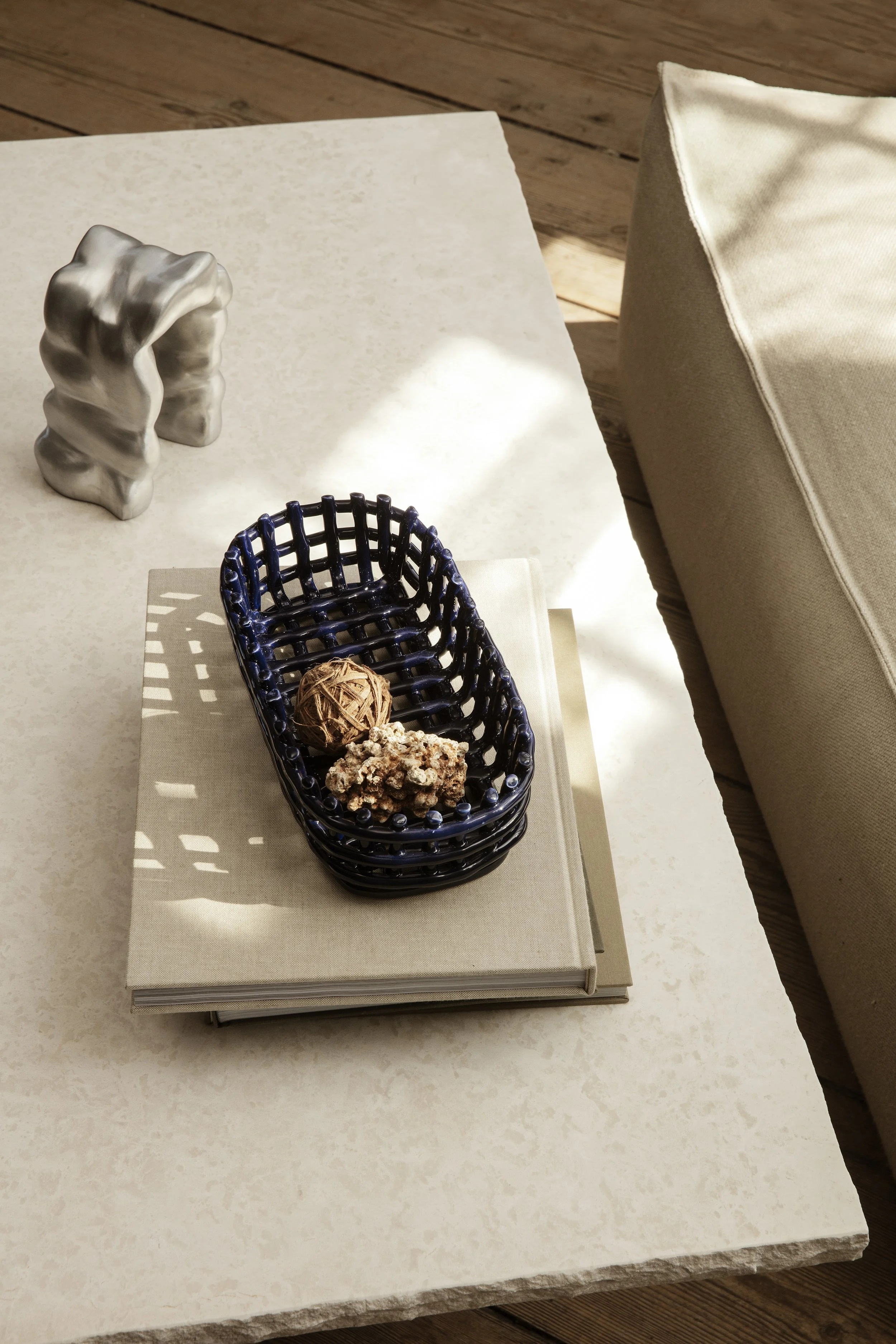 fermLIVING-AW21-CeramicBasketOvalBlue-MorfSculpture-image.jpg