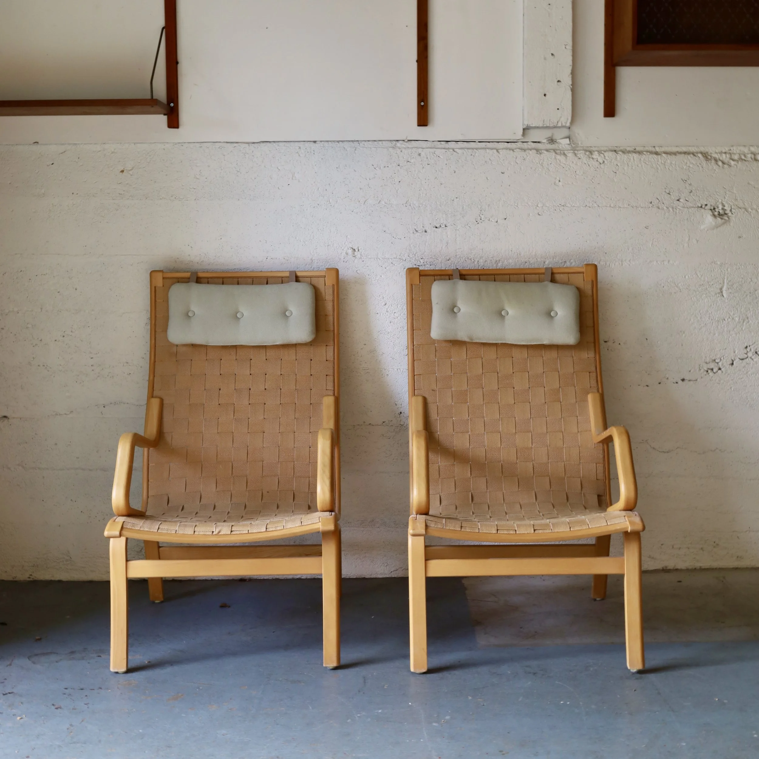 D33784 - $880 (each) - 23.25"W x 29"D  x 41"H - Coming up!