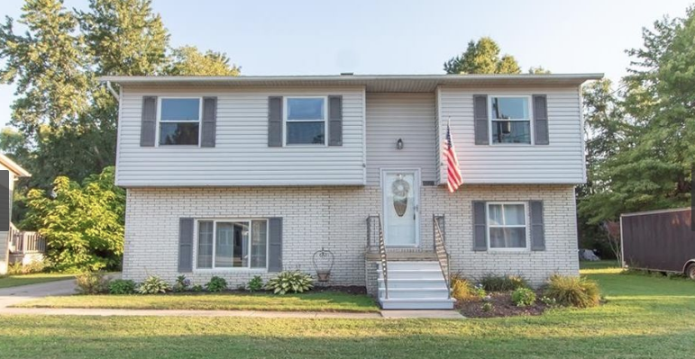 1225 moneta front.png