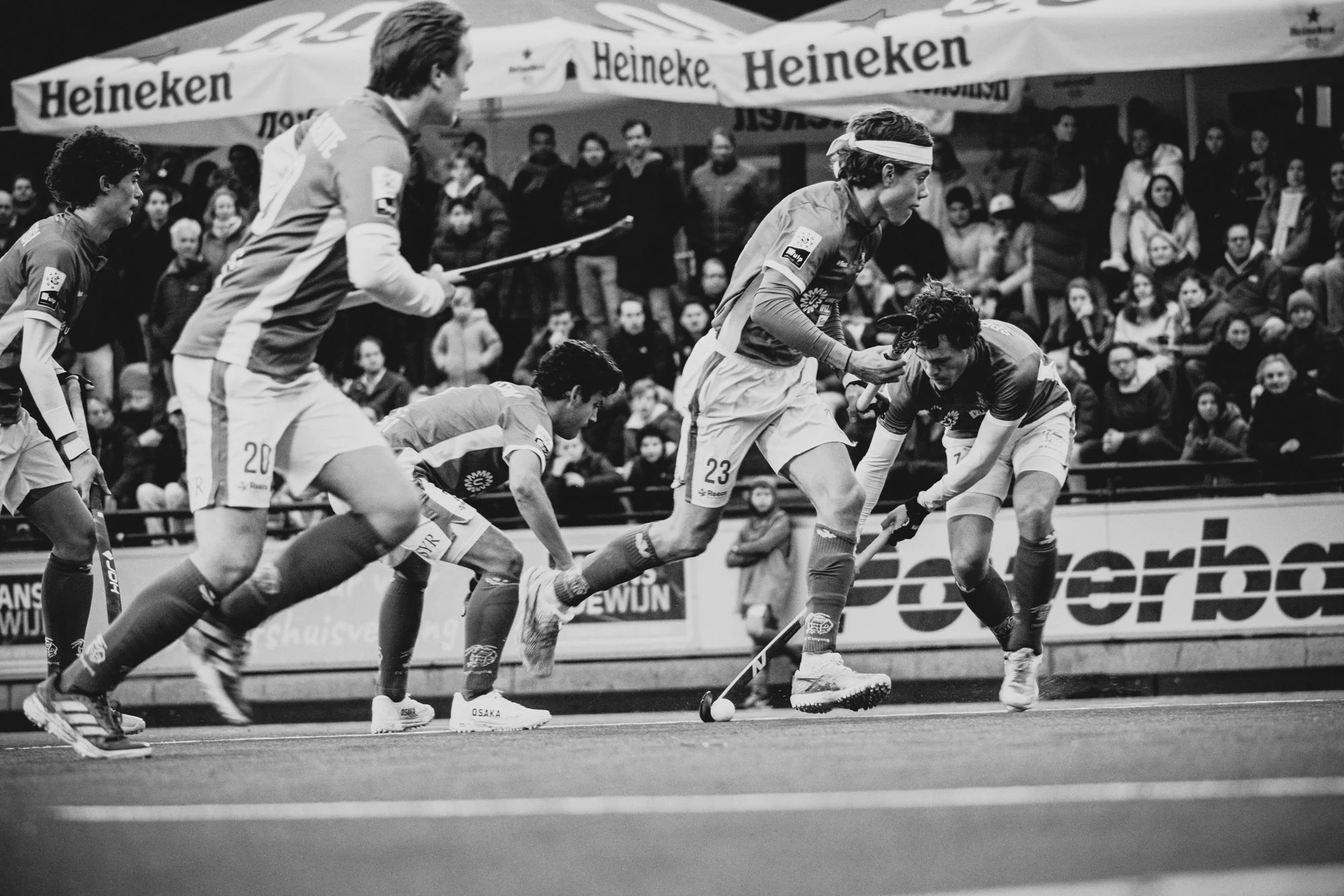 160325_0914_11162025_BW___Tess Janssen.jpg