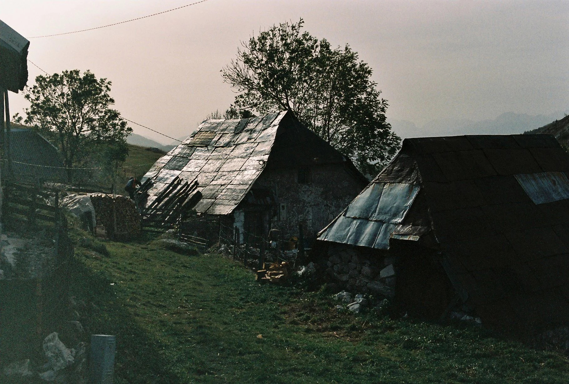 201040_01.JPG