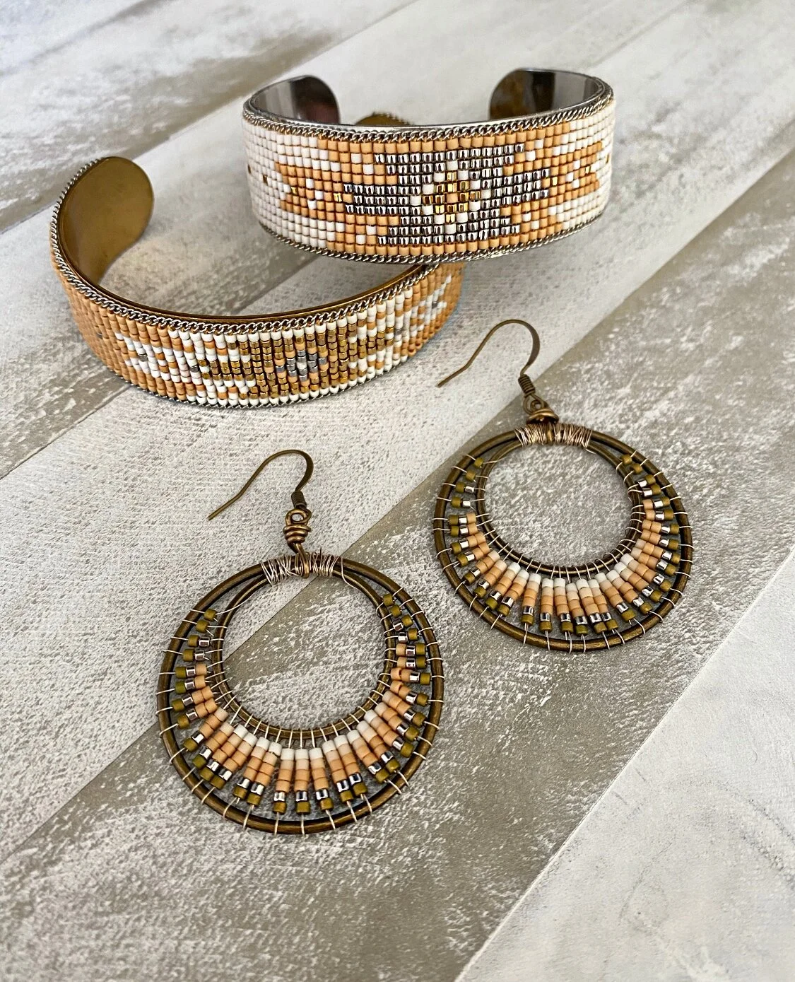 EF7F12A8-AAA6-4D62-A5DF-9349CF5C1214