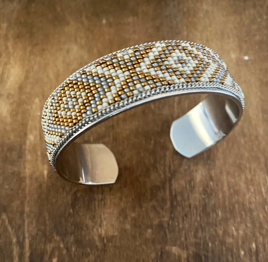 42097991-0DD2-49BE-9AA9-6DEE49286DD6