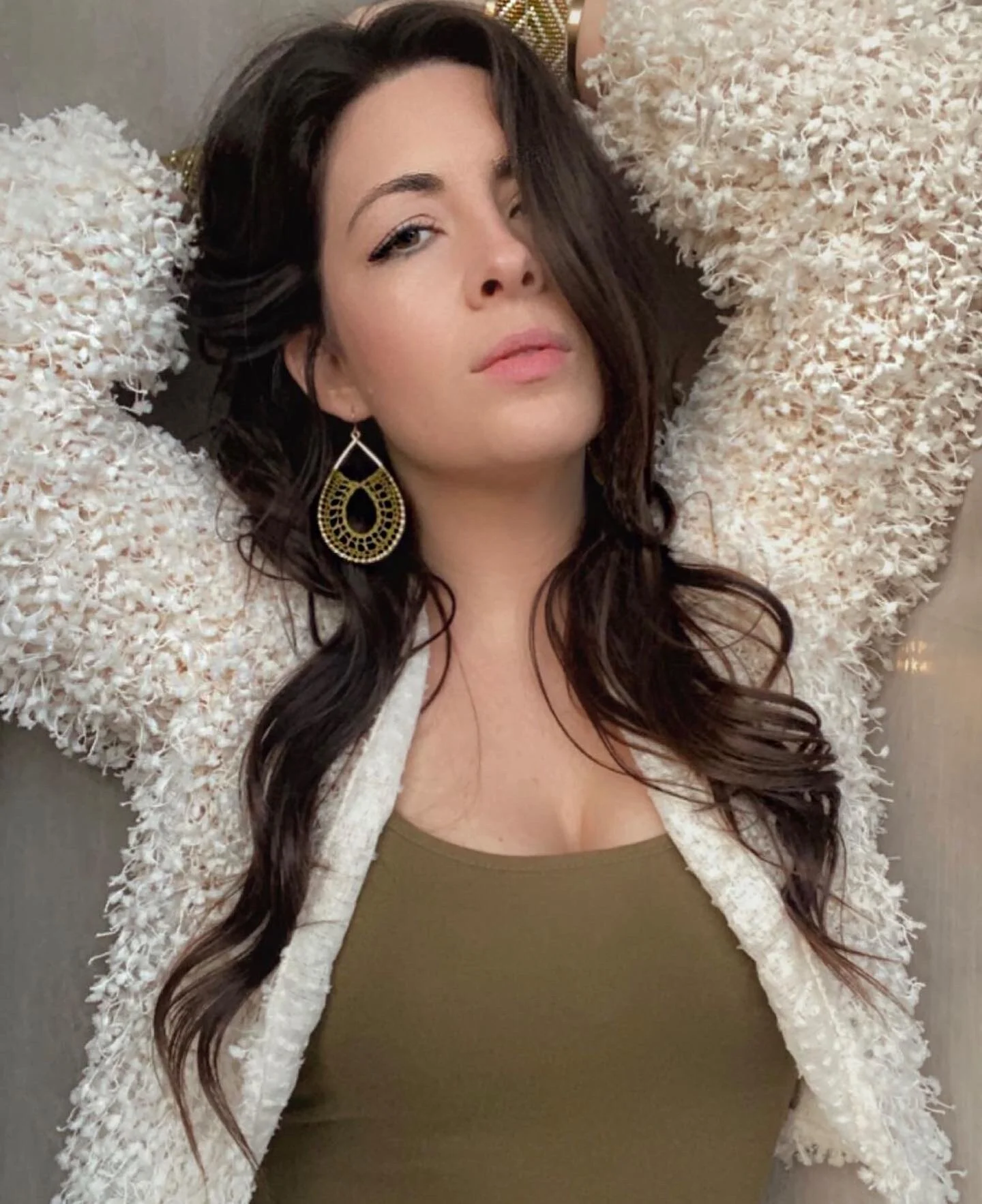 9D19A5BA-BE00-407A-A2F5-FEBABD8A7577