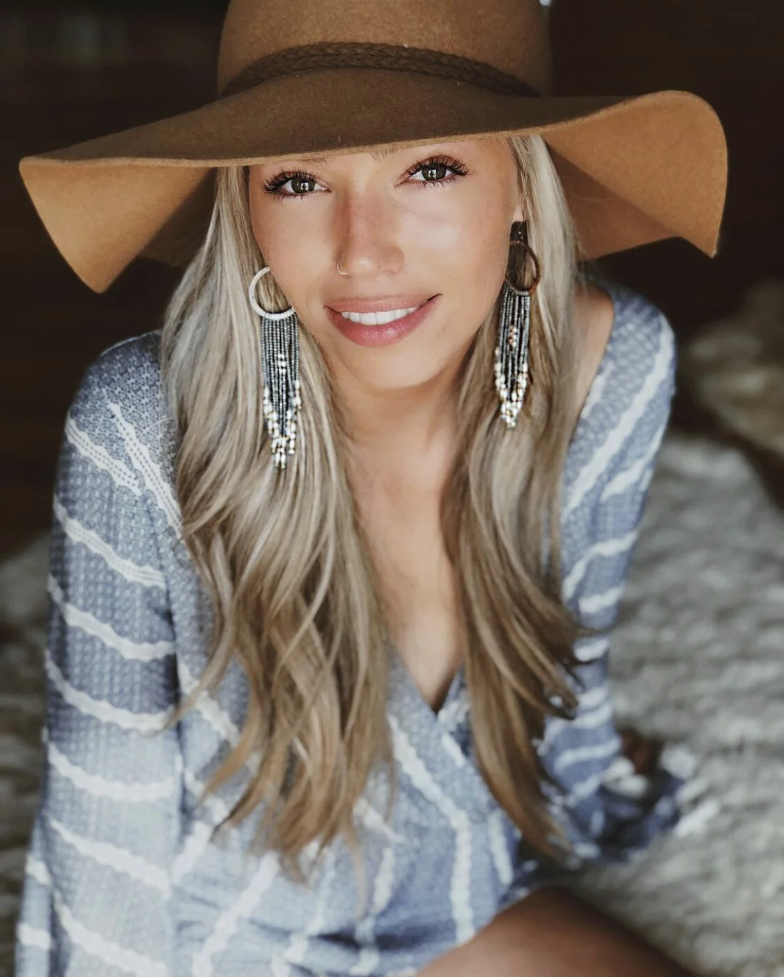 8912E3A7-5DE8-45D9-BAF4-6B5F4BC3345D