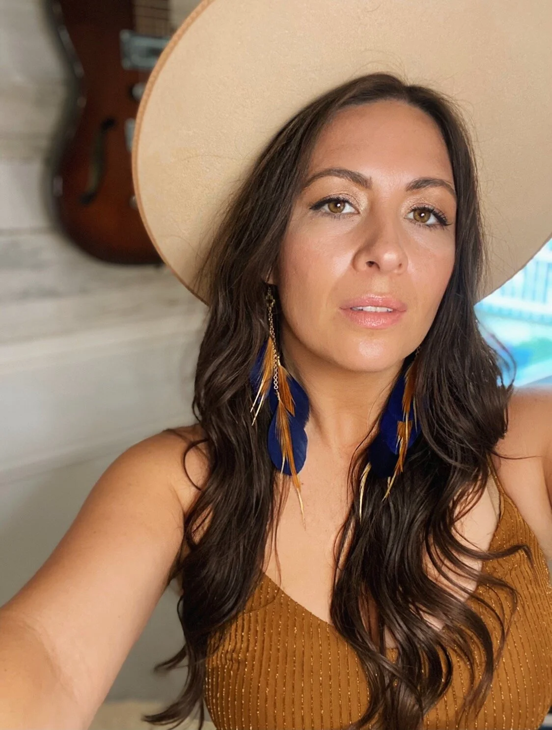 B5A44D3D-A4EB-44BE-8063-E6D585936C5B