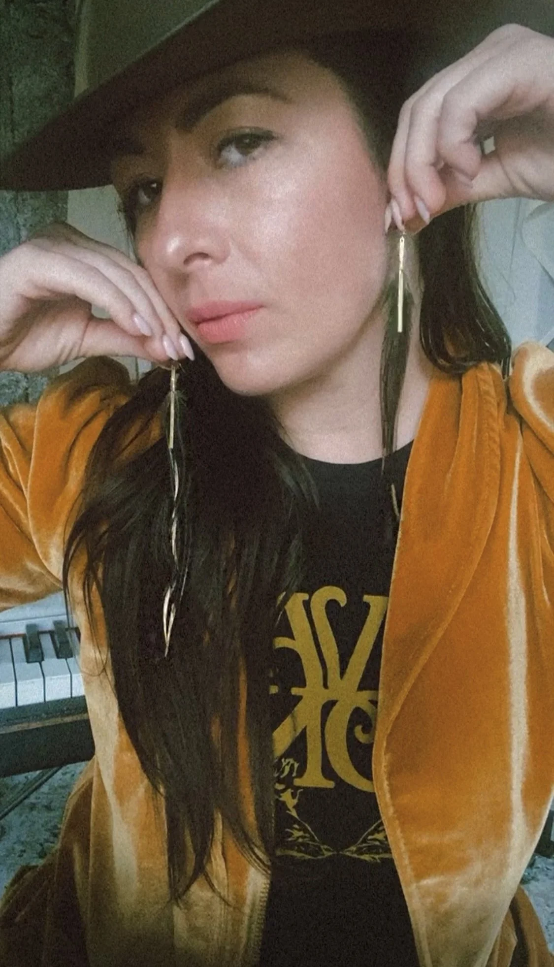 Facetune_01-03-2024-11-43-36.jpg