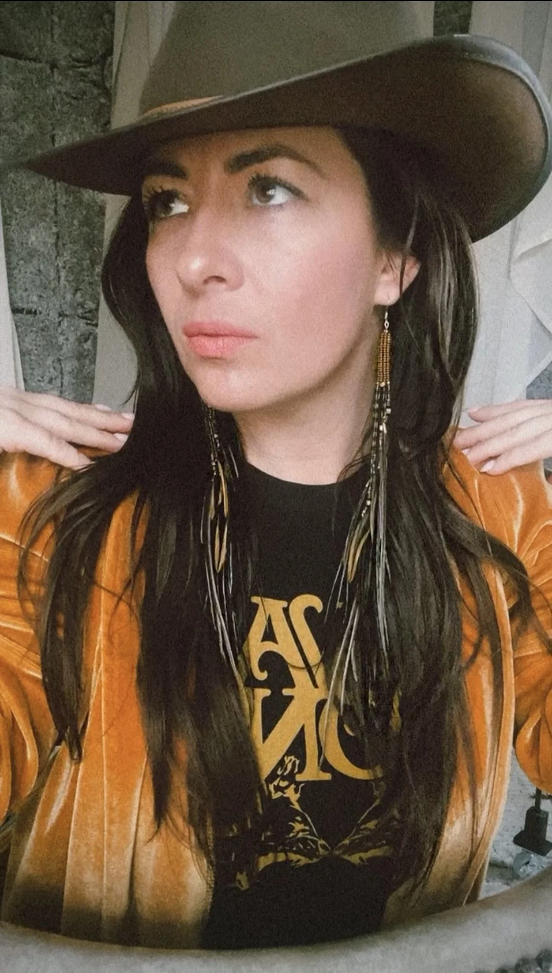 Facetune_01-03-2024-12-53-02.jpg