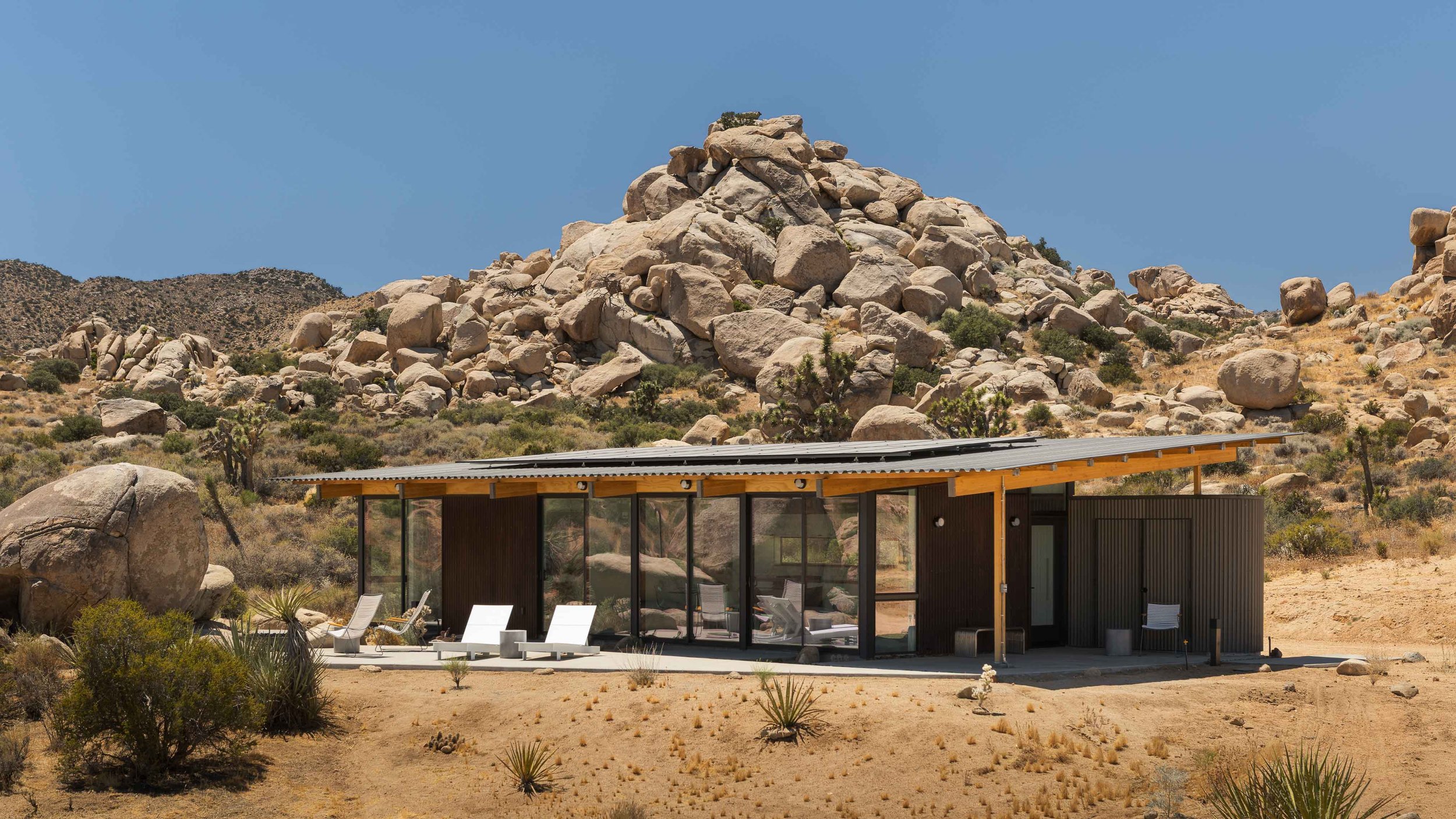 Rock Cove, Pioneertown