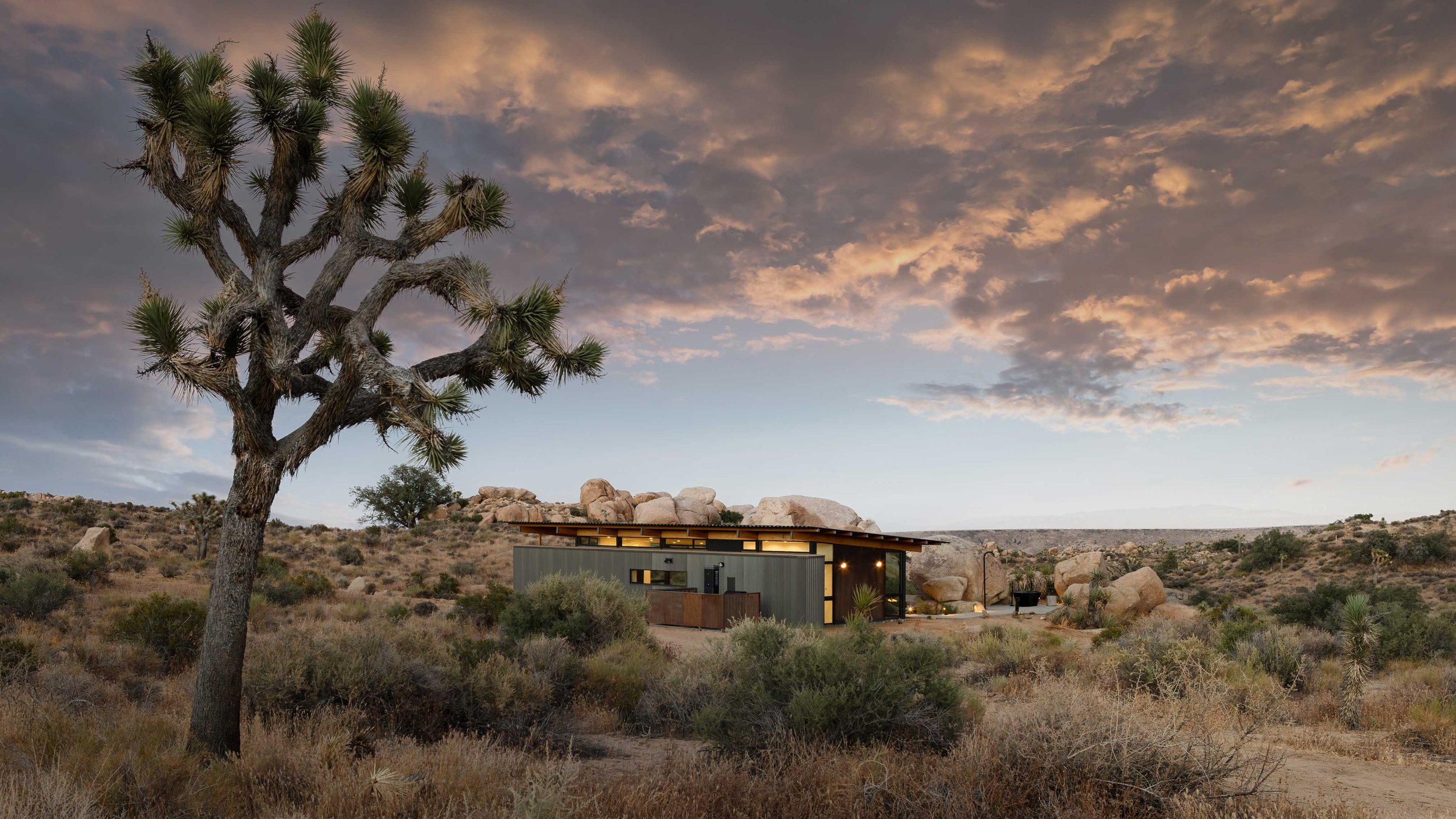 Rock Cove, Pioneertown