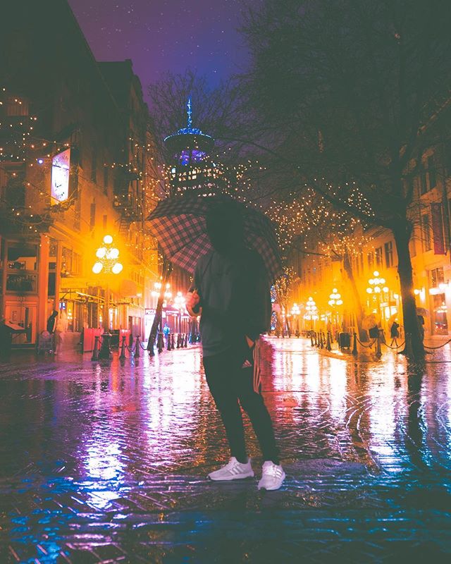 Let&rsquo;s go Paris
&mdash;&mdash;&mdash;&mdash;&mdash;✄- - - - - - - - - - - - - -
📸: @jerrygorr -
#eclectic_shotz#vancity#Dailyhivevancouver#VancityFeature#visualambassadors#city#artofvisuls#CuriocityVancouver#visualgang#FetalFrames#theimaged#urb