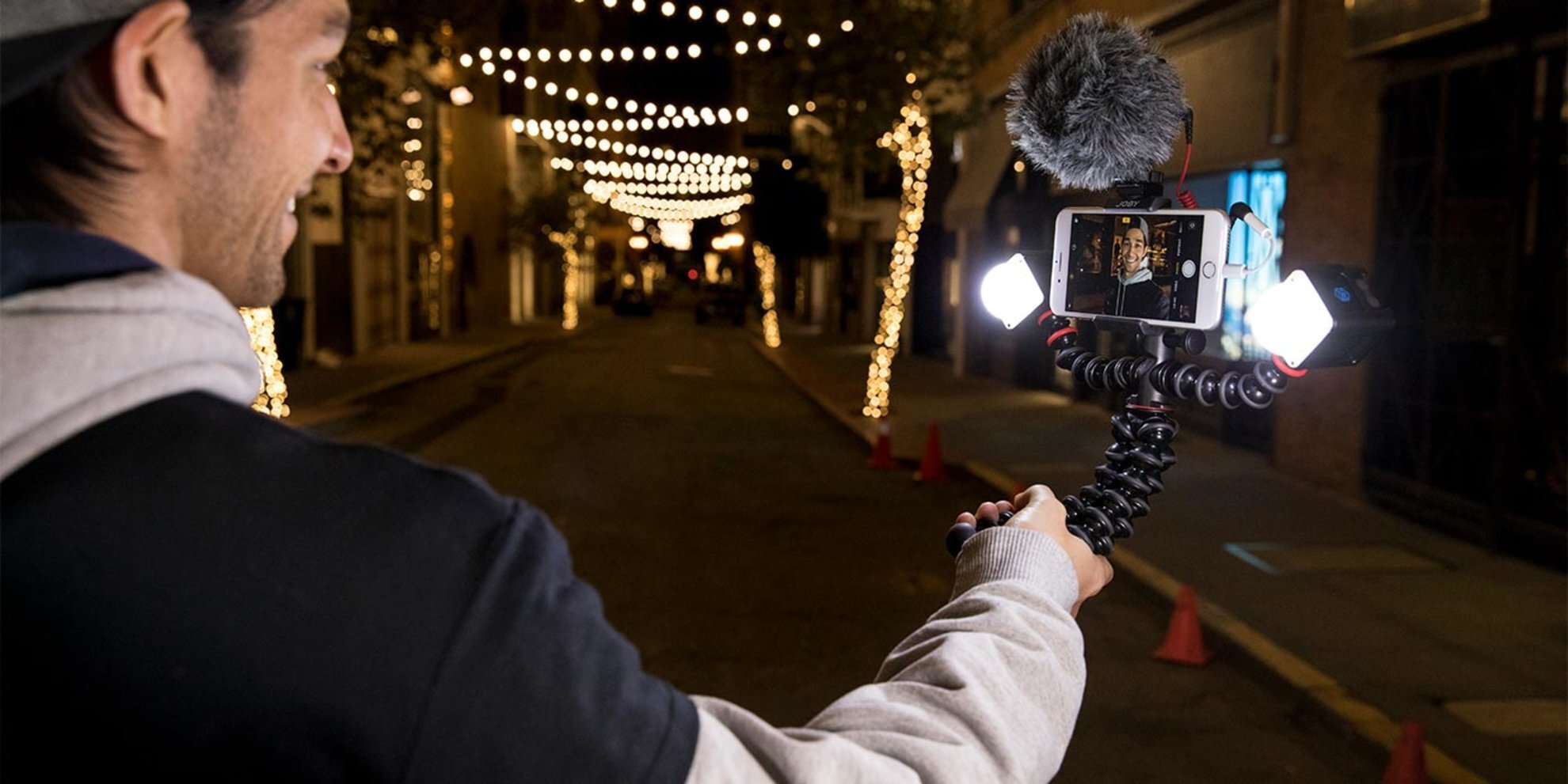 High-quality videos establish your credibility, increase your trustworthiness, and keeps viewers entertained with ease.