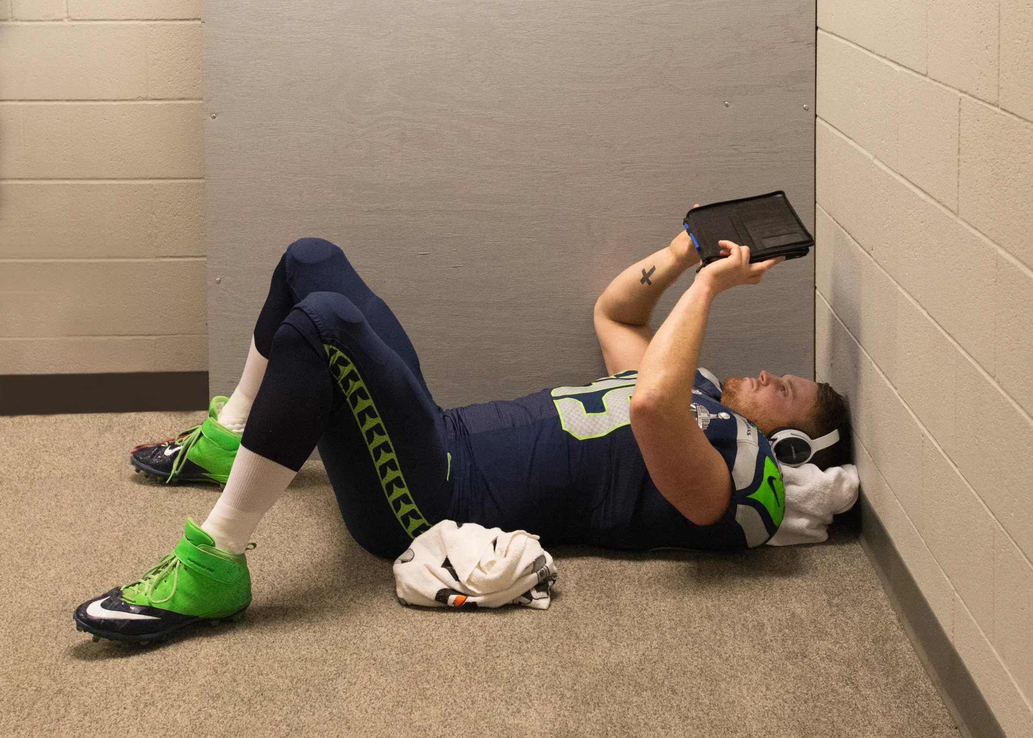 SB29_EYEONTHEHAWKS_GAME_BLOG_081.jpg