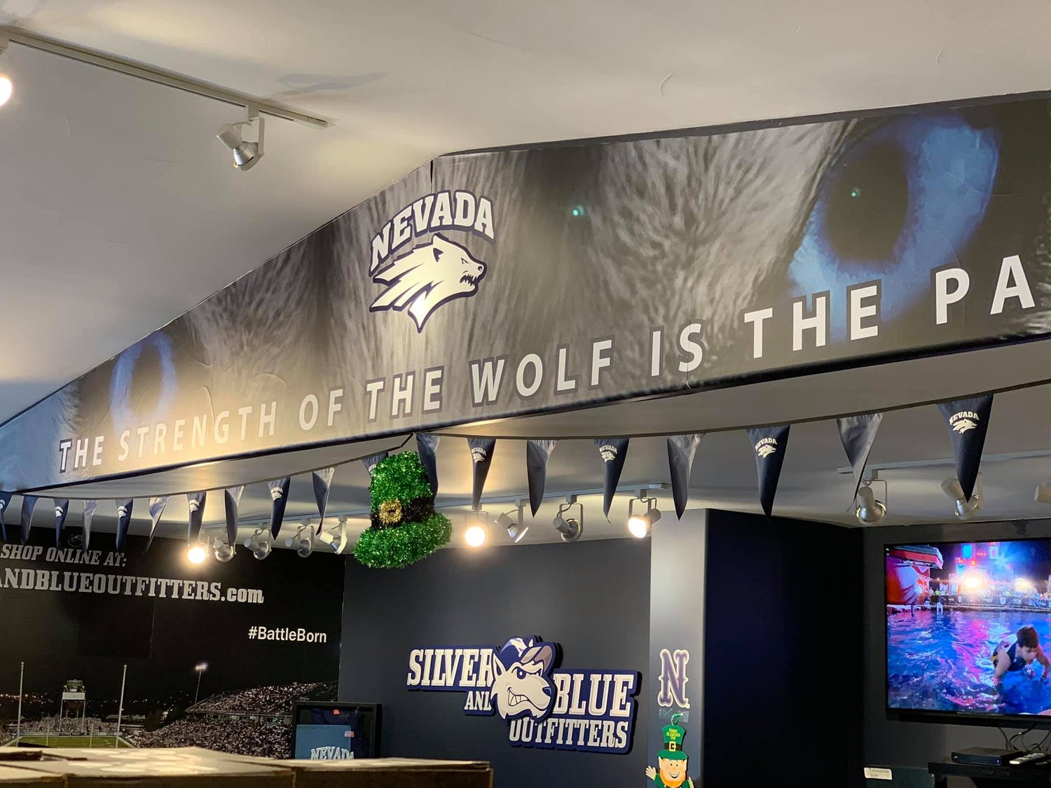 environmental graphics by Project X Graphics