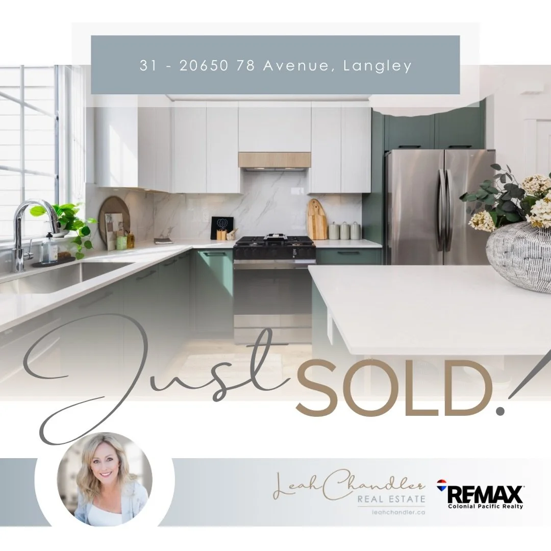 ✨Congratulations ✨ to my lovely past client on the purchase of her brand new, move-in ready townhome at Townside Village in Willoughby!

She knew this was going to be her home from the moment she stepped inside. ✨💚 Bright, spacious, and beautifully 