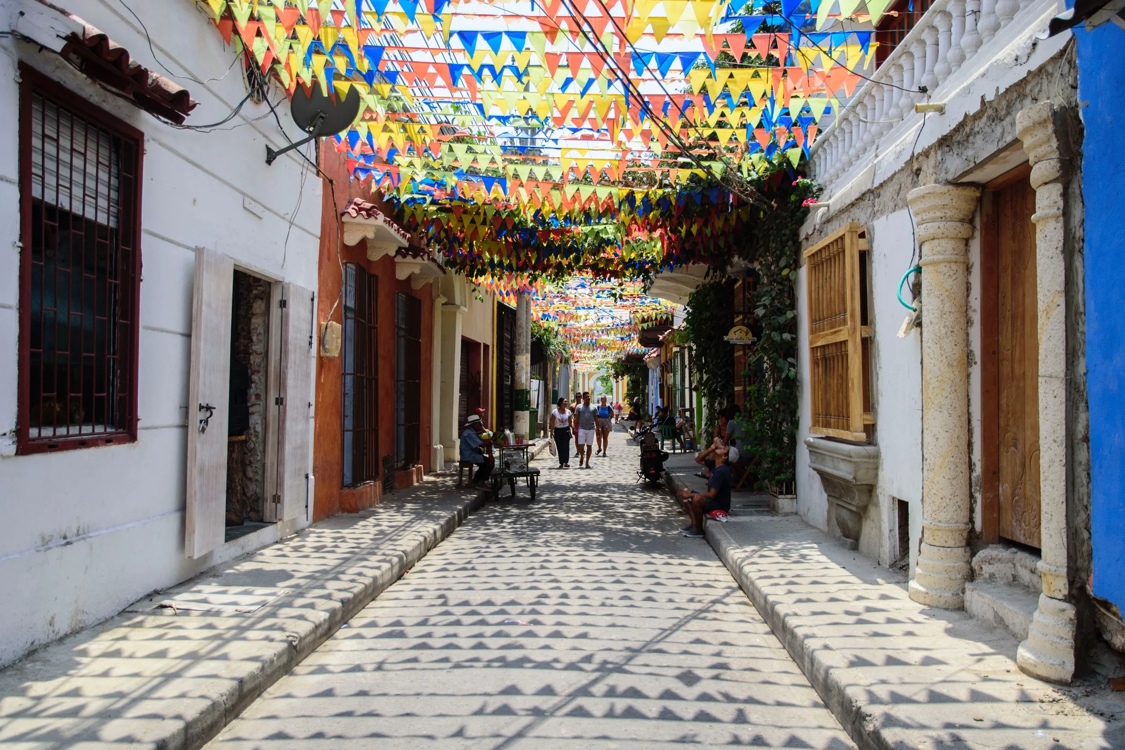 Colombia: Vibrant Cartagena &amp; Rosario Island Hopping